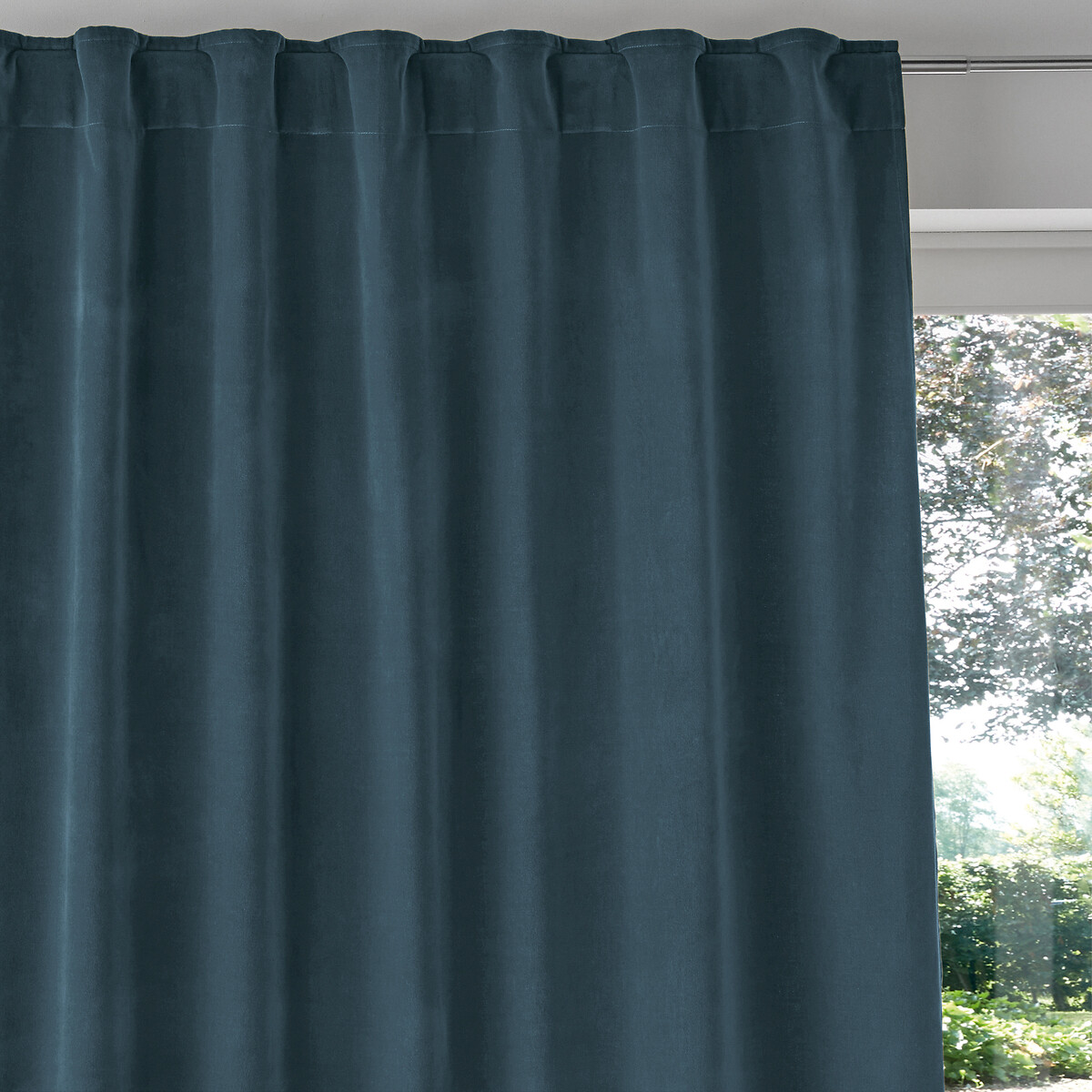 LA REDOUTE INTERIEURS<br>Cortina térmica em veludo com laços ocultos, Veludo