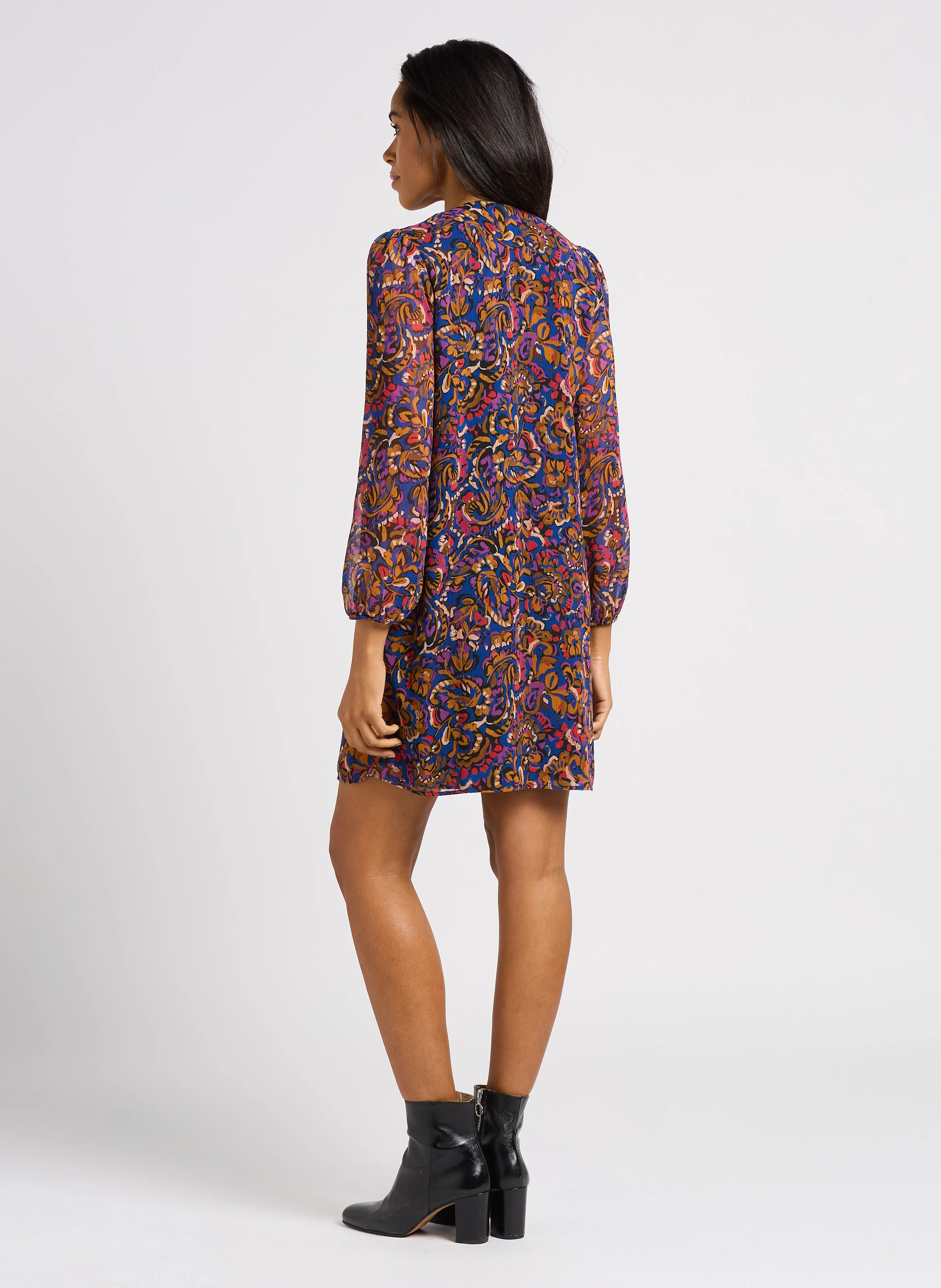 Robe courte col V imprimée en crêpe| Marron