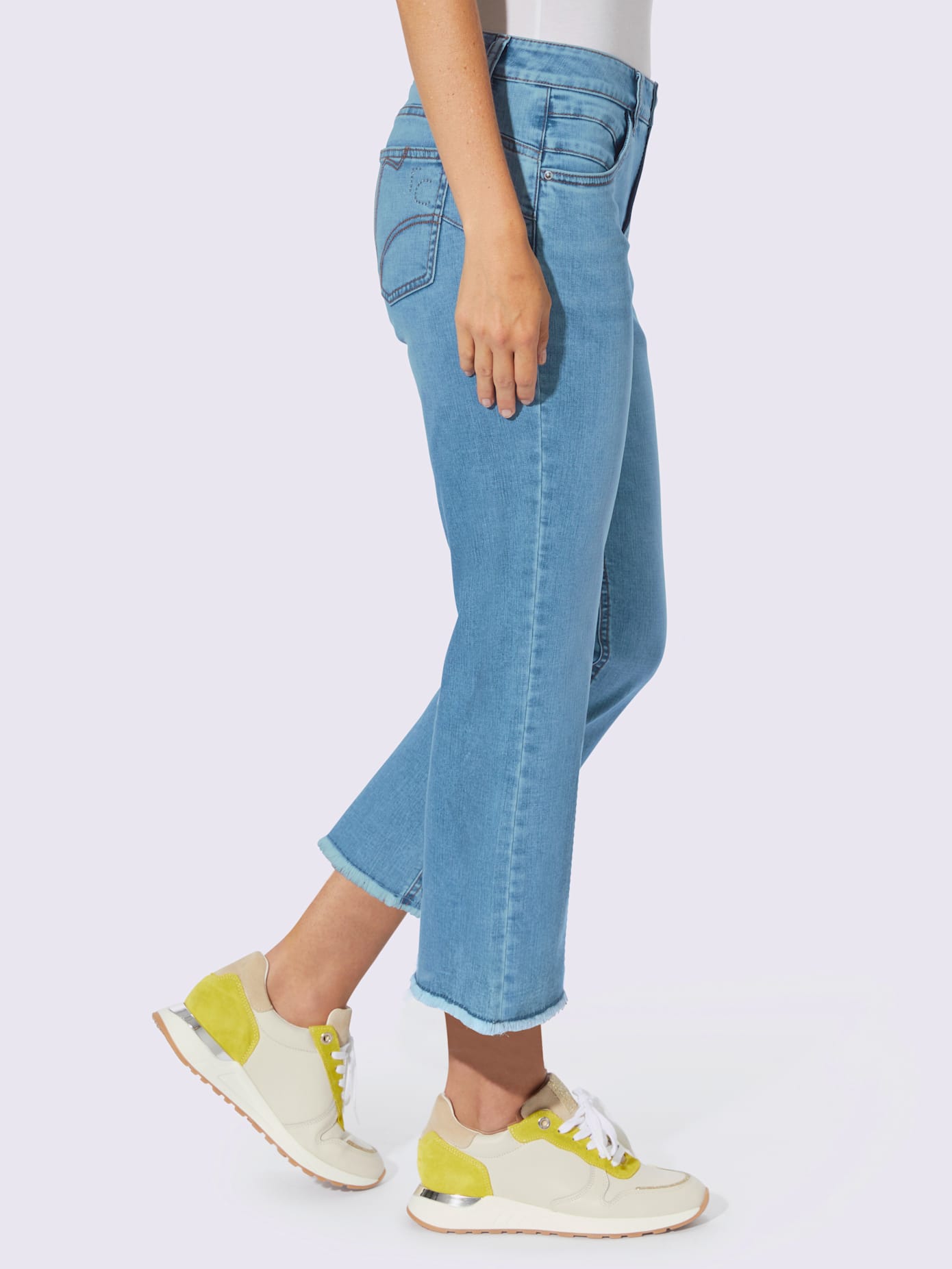 Jean push-up mélange de cotons agréable à porter