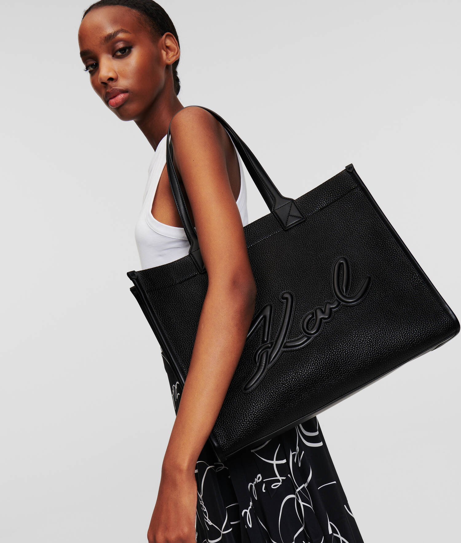 GRAND CABAS EN CUIR GRAINÉ K/SKUARE - Noir