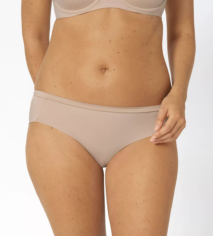 Triumph Body Make-up Soft Touch Hipster EX Neutral beige