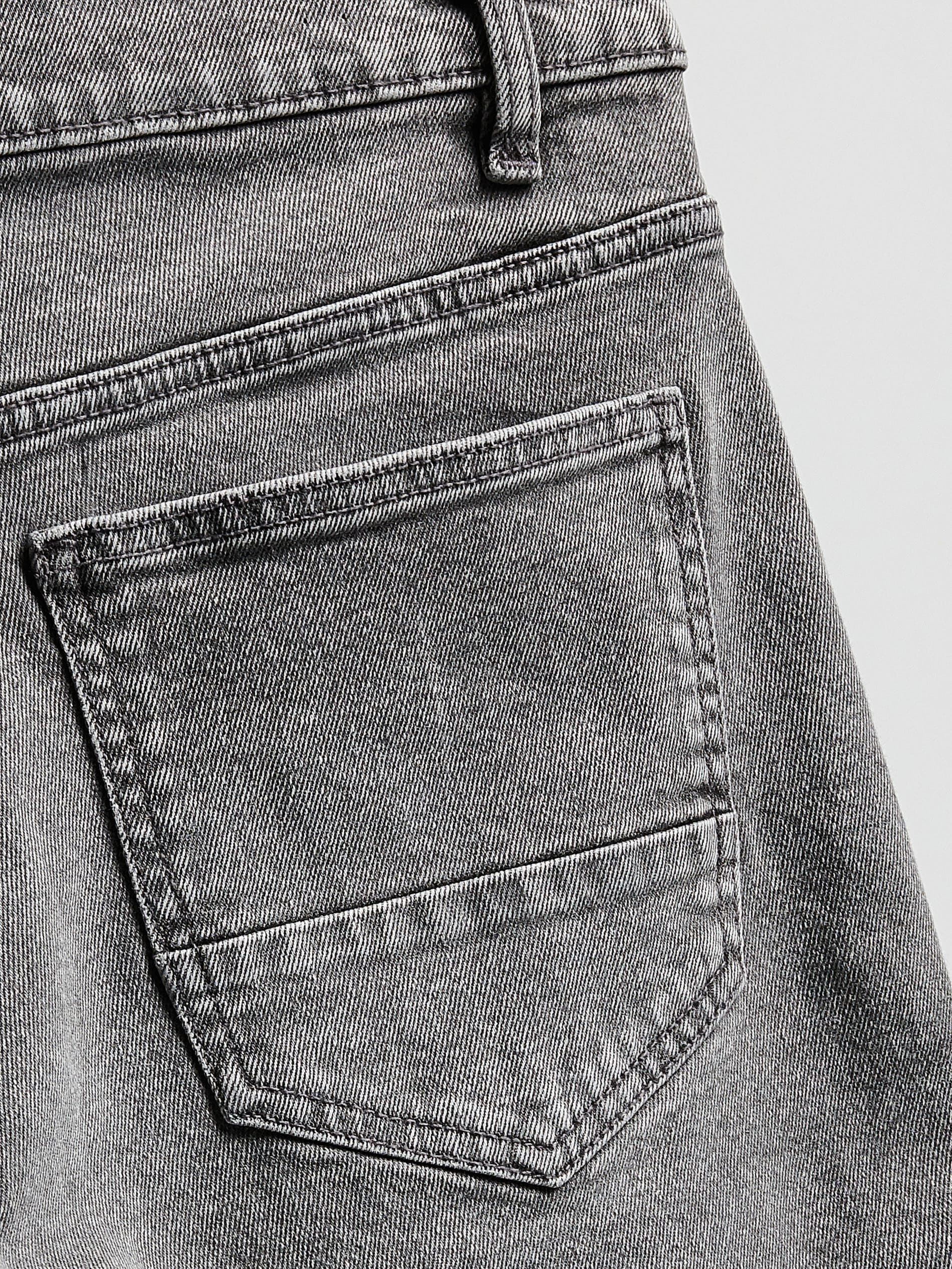 Shorts aus Denim im Straight-Fit