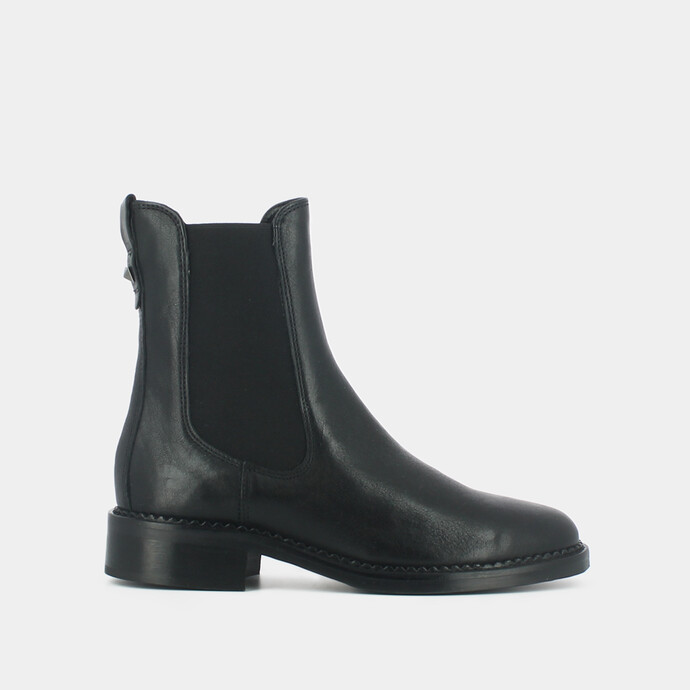 Bottines à lacets et boucles latérales  en cuir noir