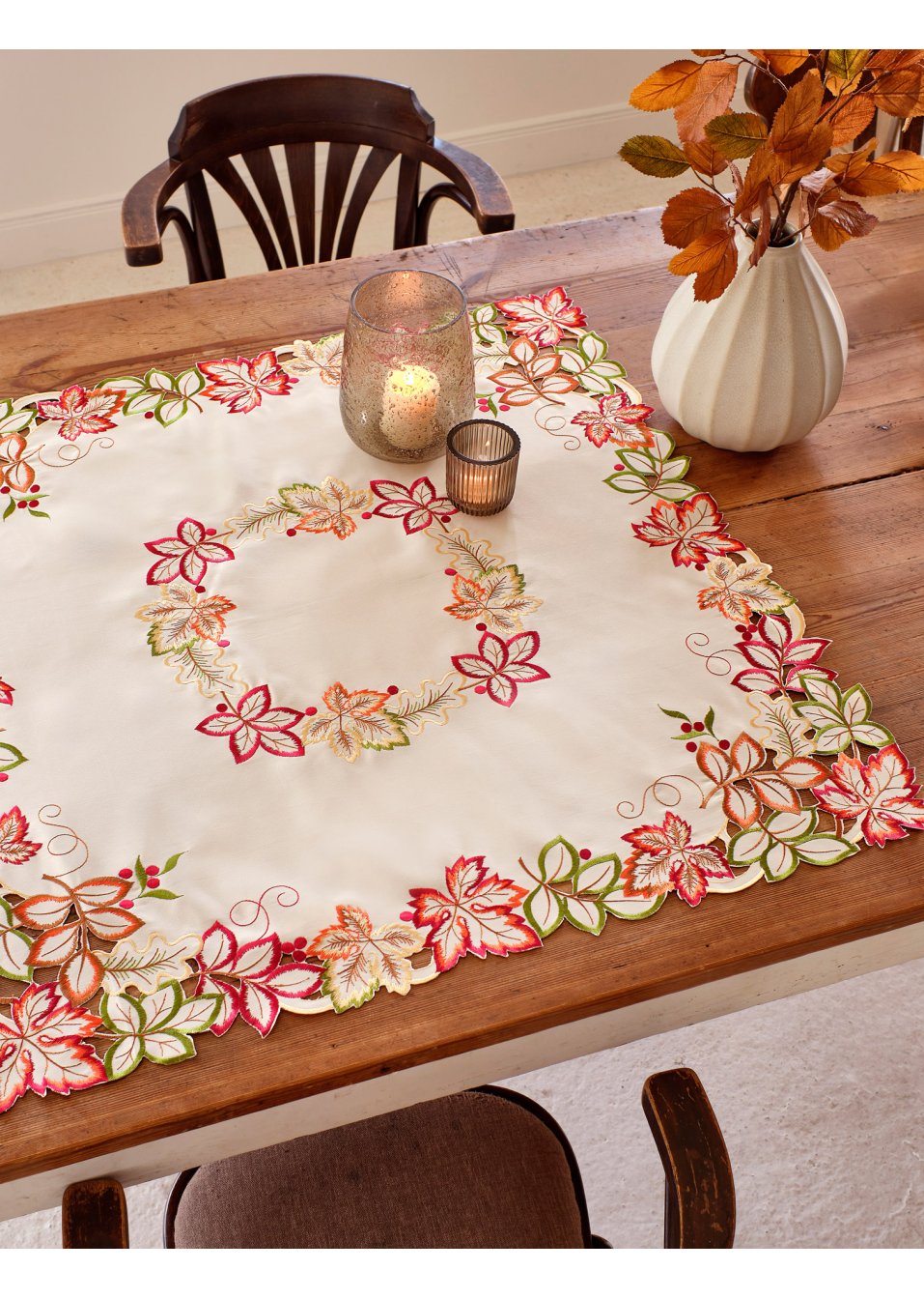 Nappe avec broderie