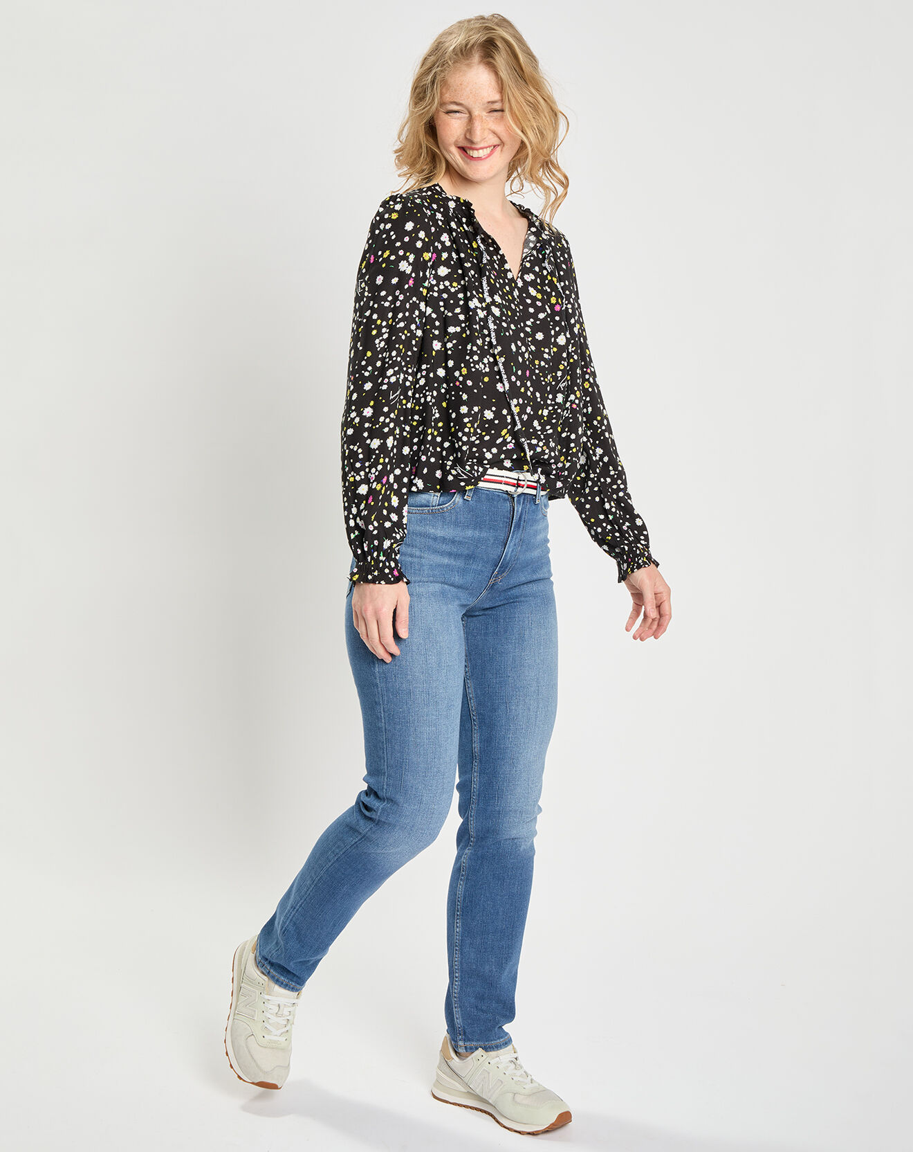 Tommy Jeans Blouse Fluide imprimée noir/multicolore