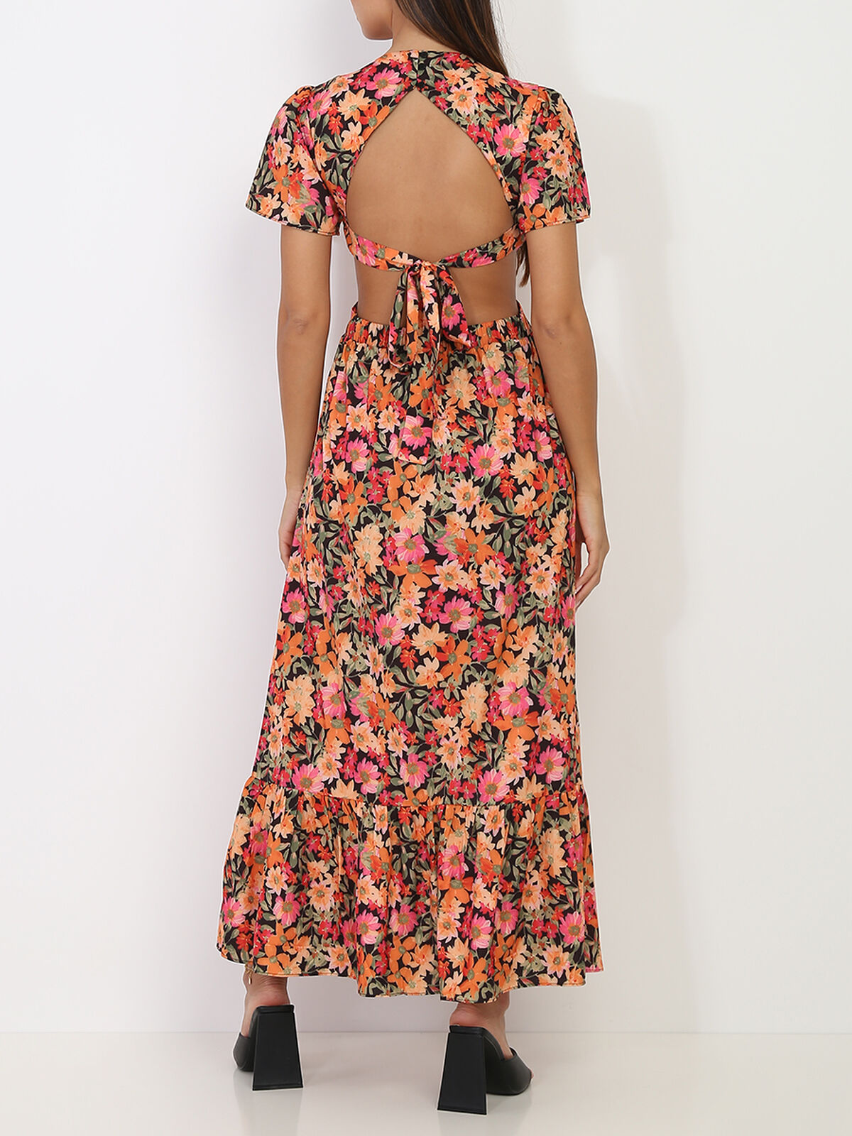 Robe longue noire à fleurs orange avec découpes Noir- Noir