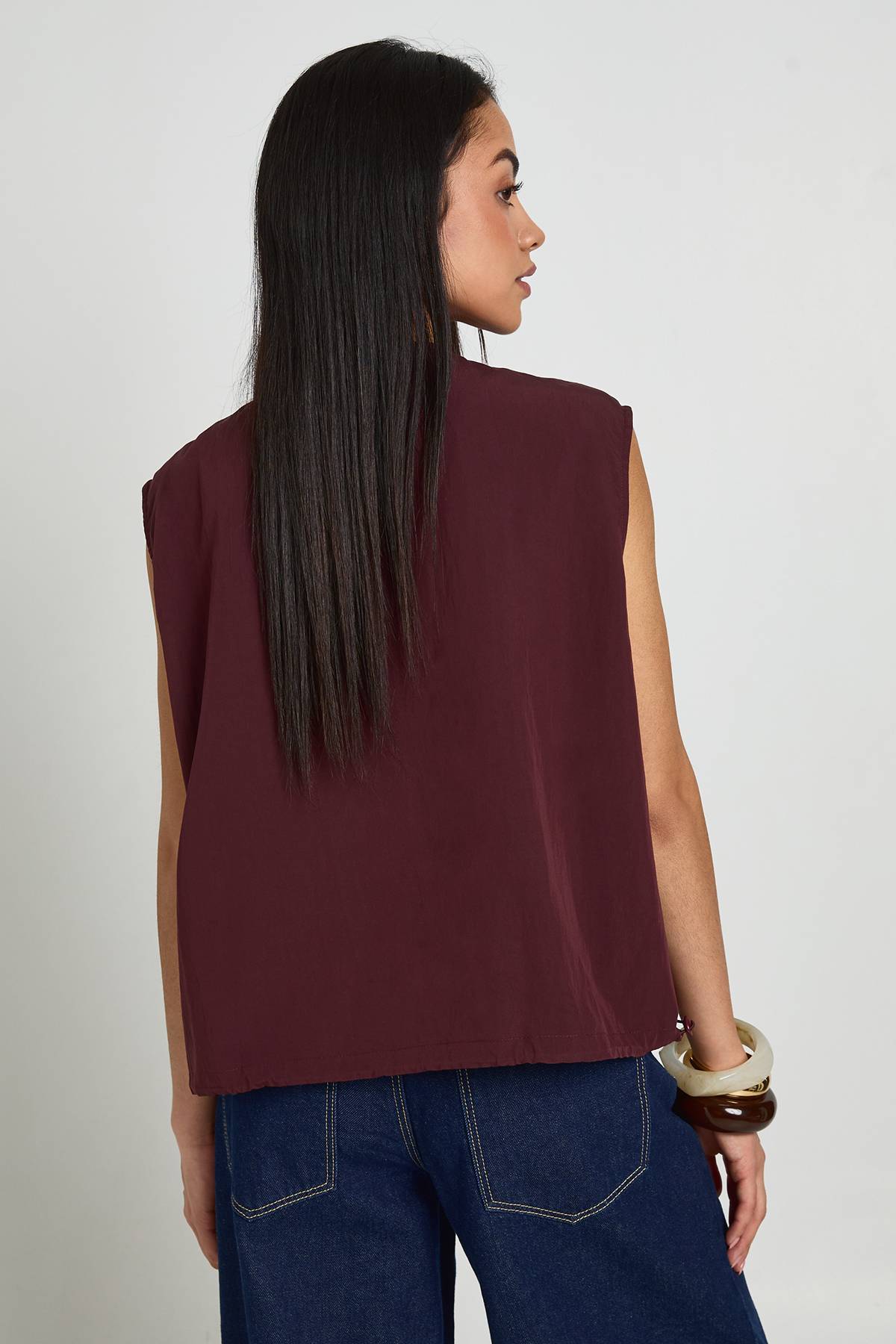 boohoo Chemise Sans Manches À Fermeture Éclair