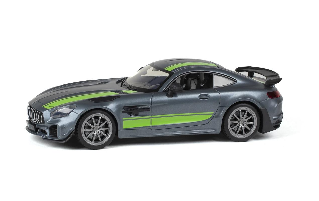 Auto Mercedes-AMG GT R Pro mit Licht, Grau, 1:16Ferngesteuerter Sportwagen mit Licht für Kinder ab 6 Jahren