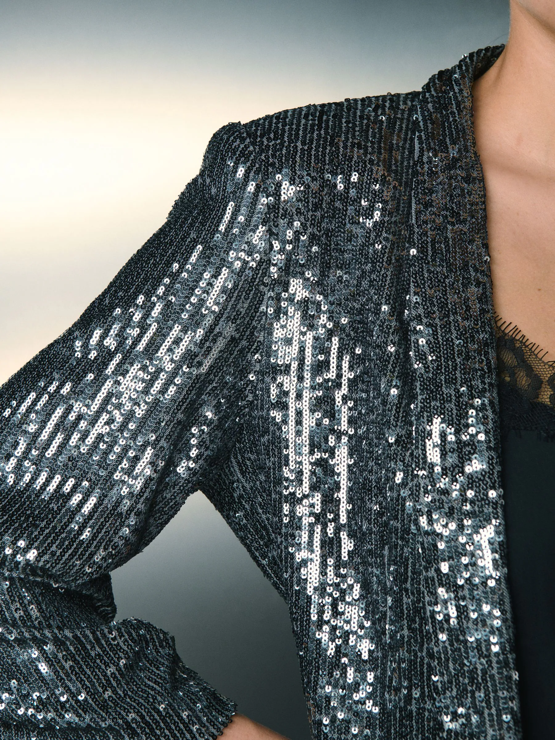 Grijs - Blazer met lovertjes en ruchemouwen