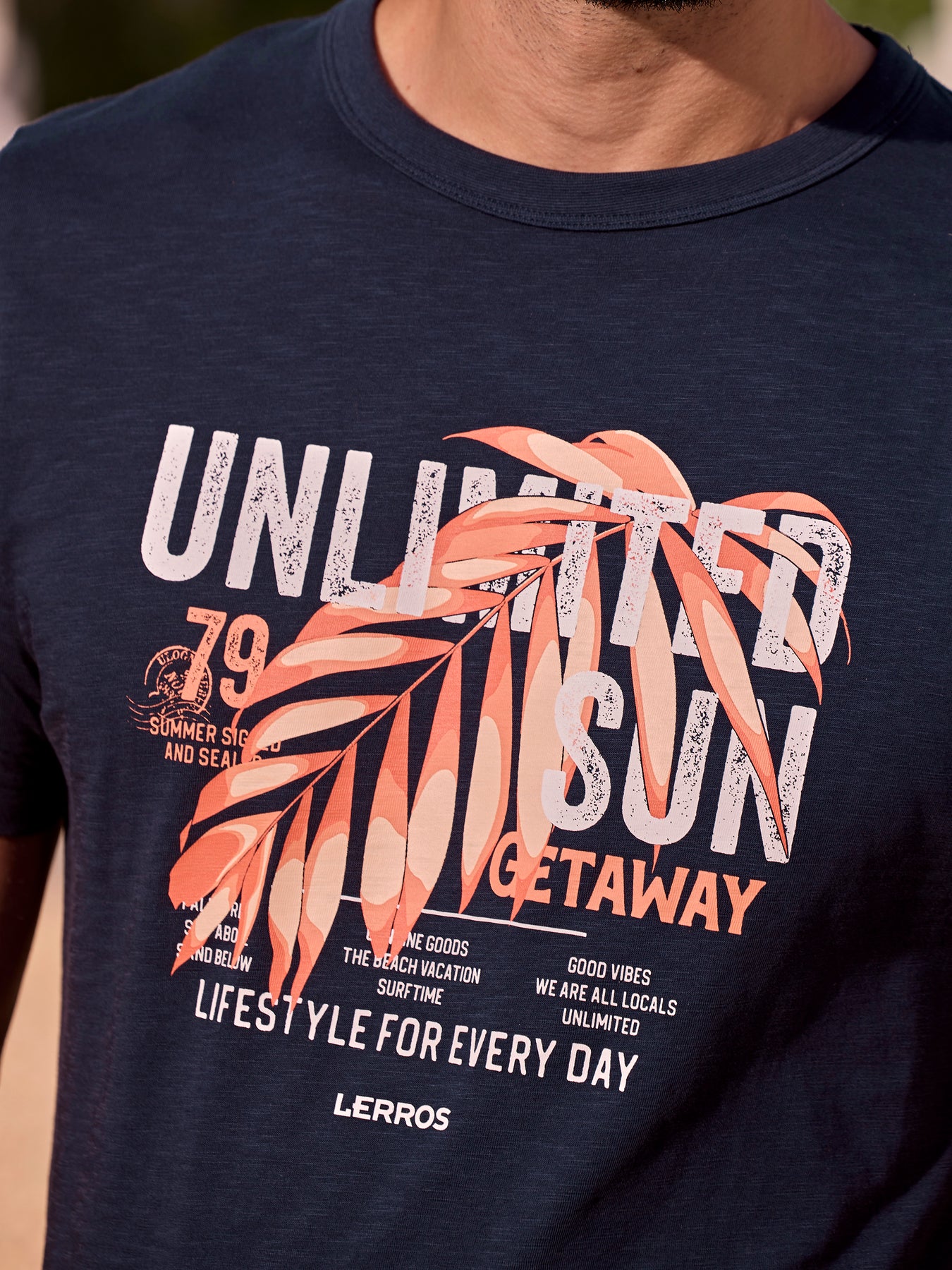 Herren T-Shirt mit Brustprint