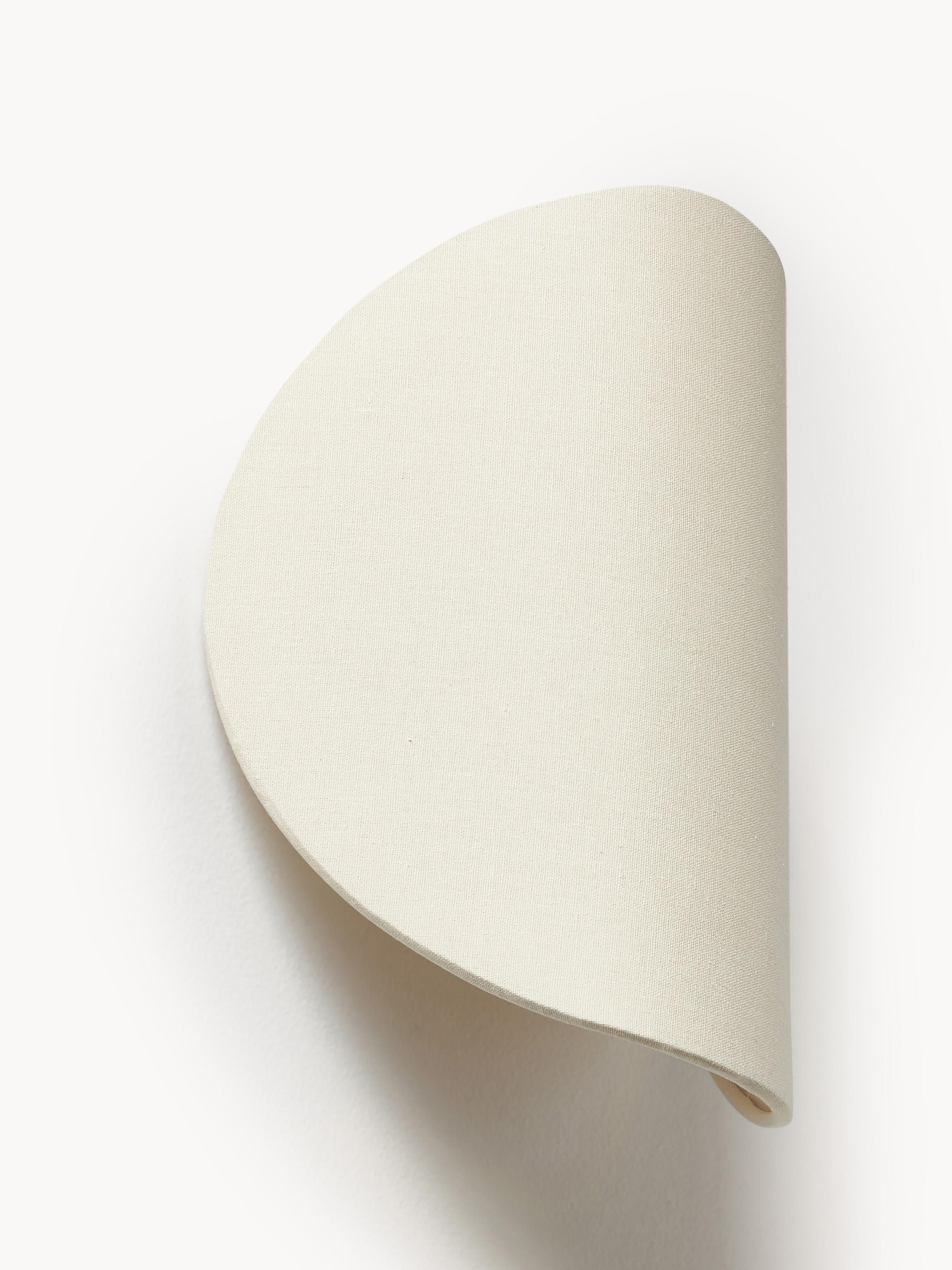 Design wandlamp Kenzie gemaakt van linnen