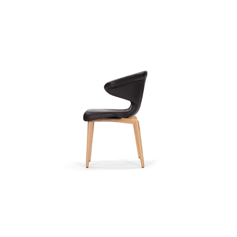 ClassiCon Munich Armchair stoel, eiken onderstel,  zwart leer
