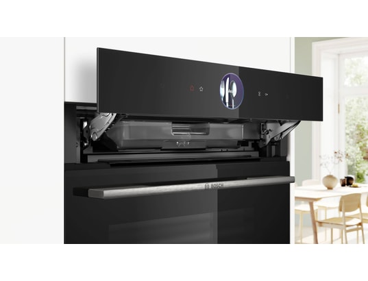 BOSCH - Four encastrable pyrolyse HRG7764B1, Série 8, fonction vapeur, 71 litres