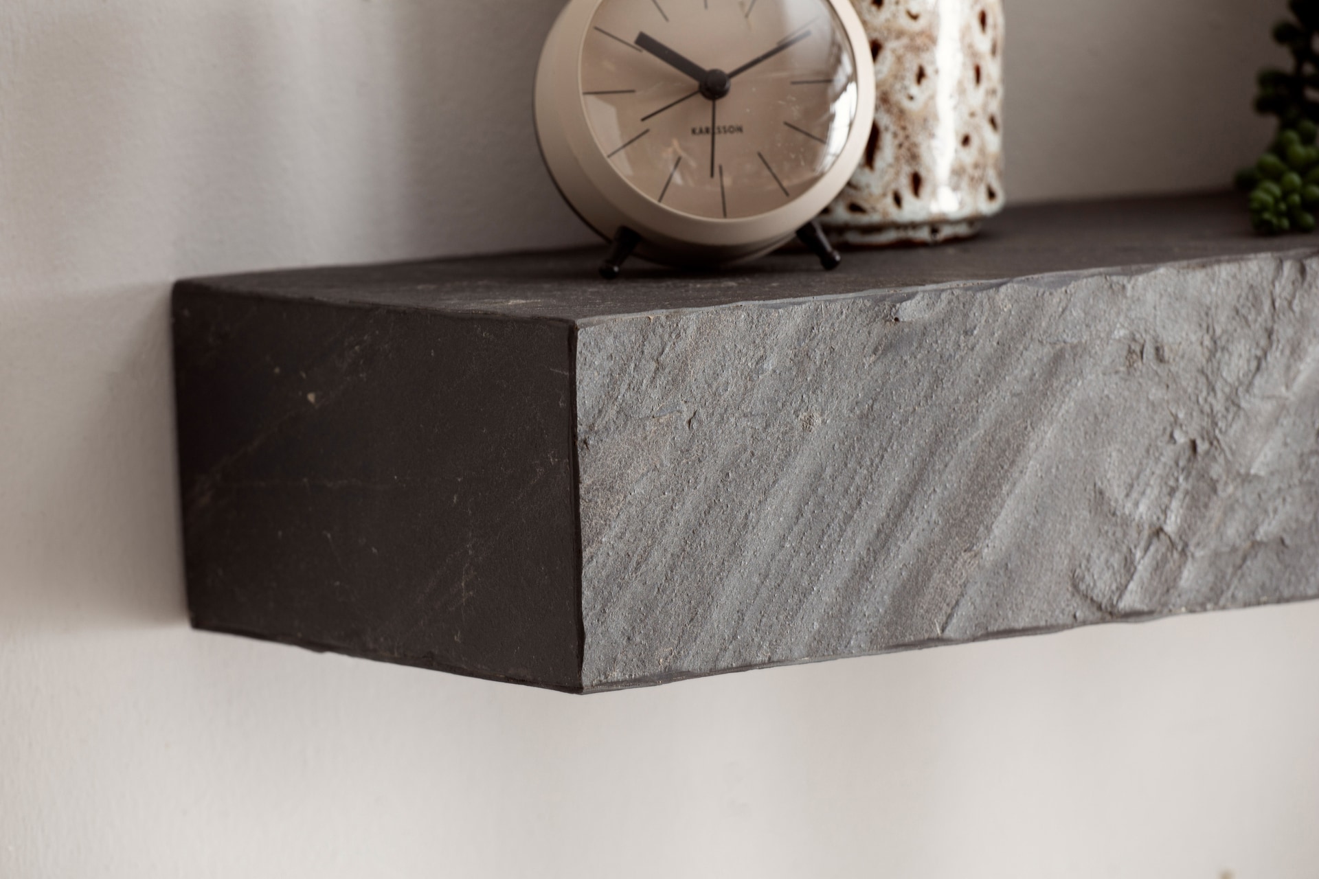 Wandregal 90x10x20 cm MDF Anthrazit 3D-Steinoptik