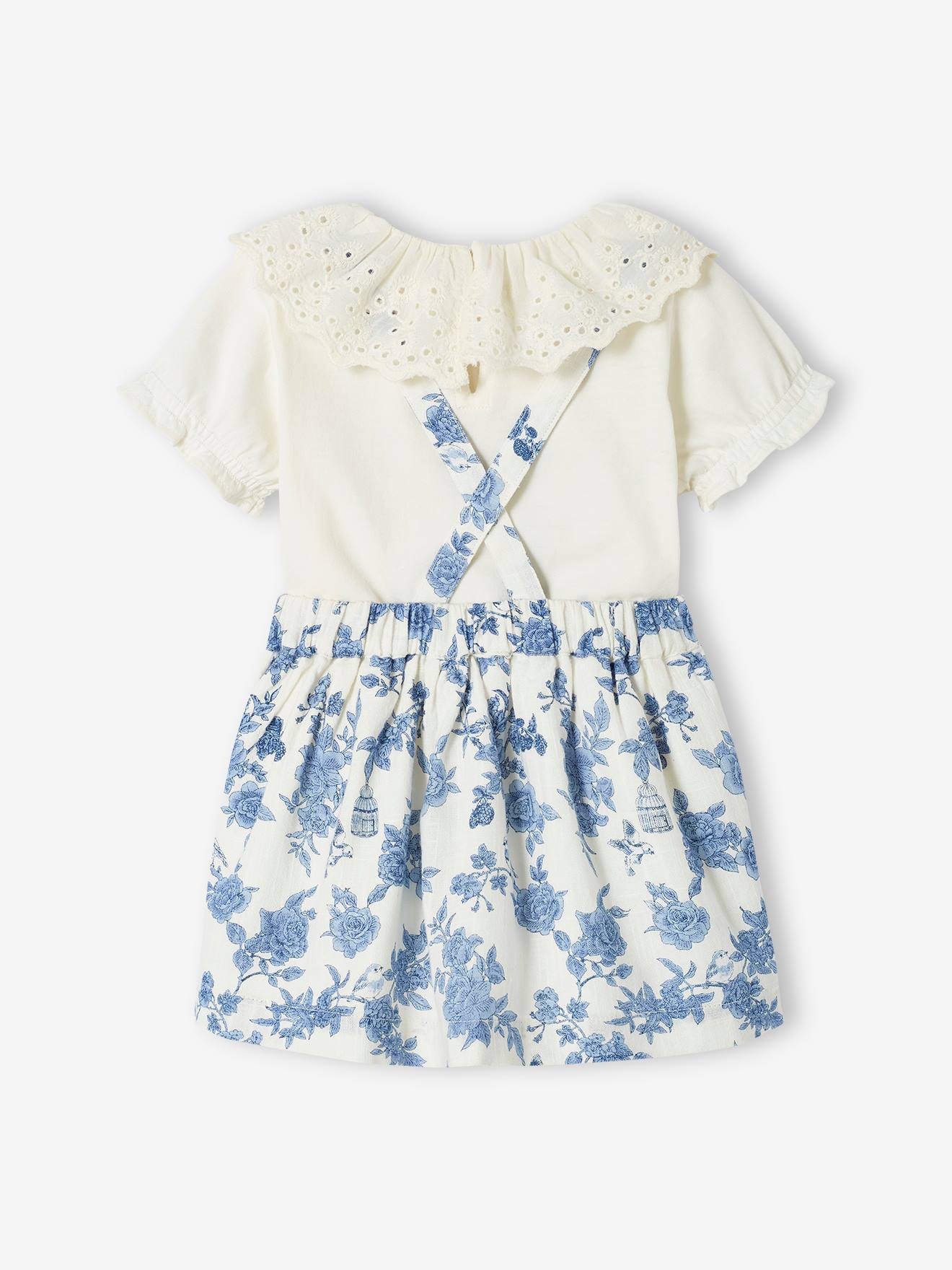 Roupa para festa de bebê: saia e camiseta bege.