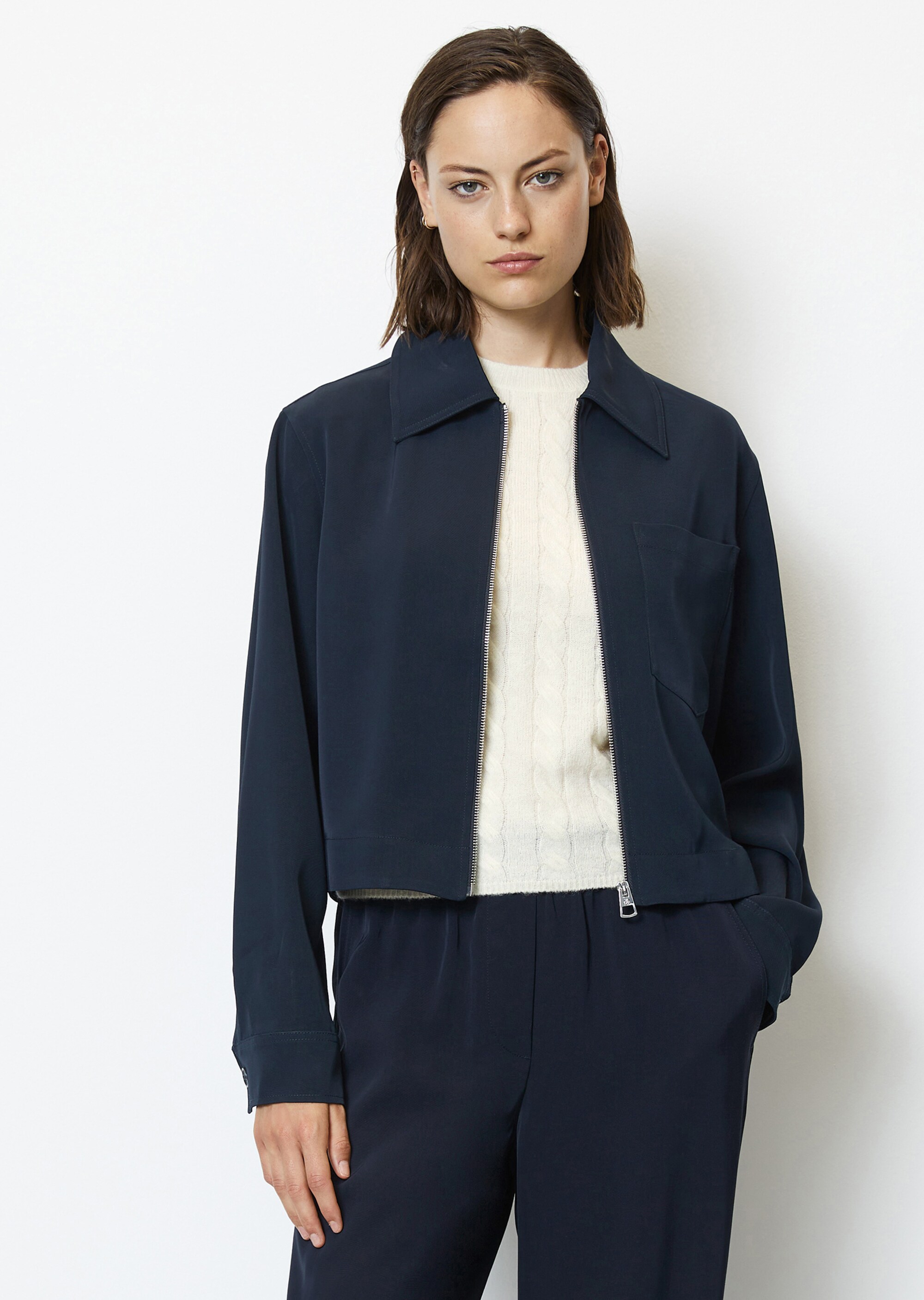 Zipper-Jacke relaxed croppedaus fließendem Viskose-Mix-Twill