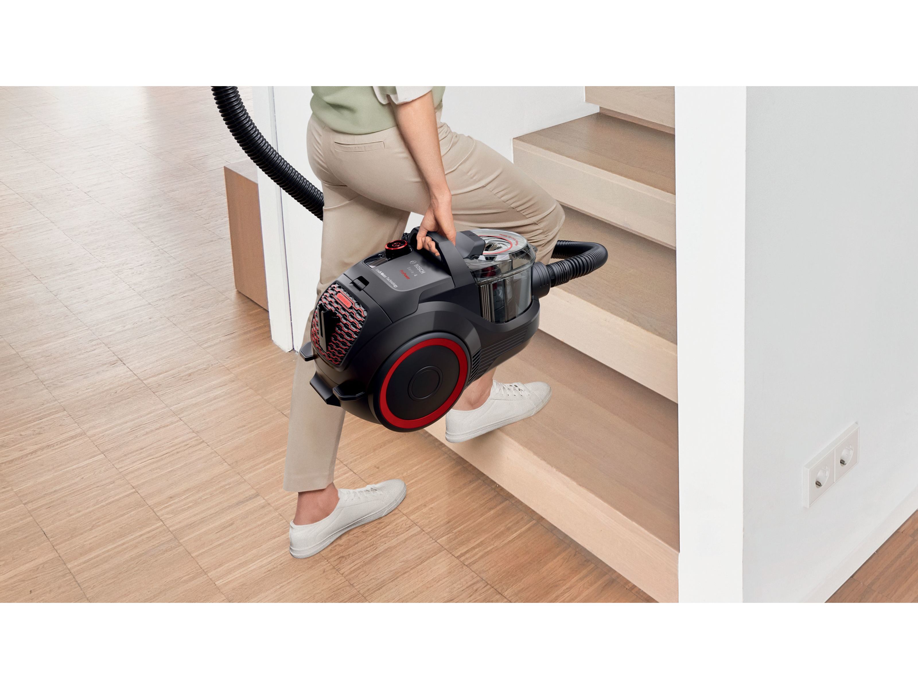 ASPIRADOR SEM SACO BOSCH BGC21POW1 PROPOWER PRETO