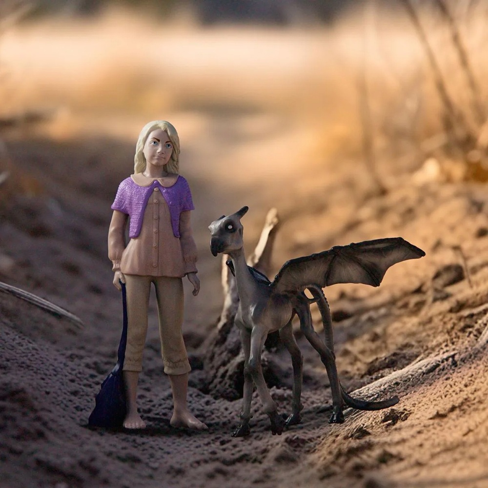 Schleich Wizarding World Harry Potter 42636 Luna Lovegood und Baby-Thestral-Figur