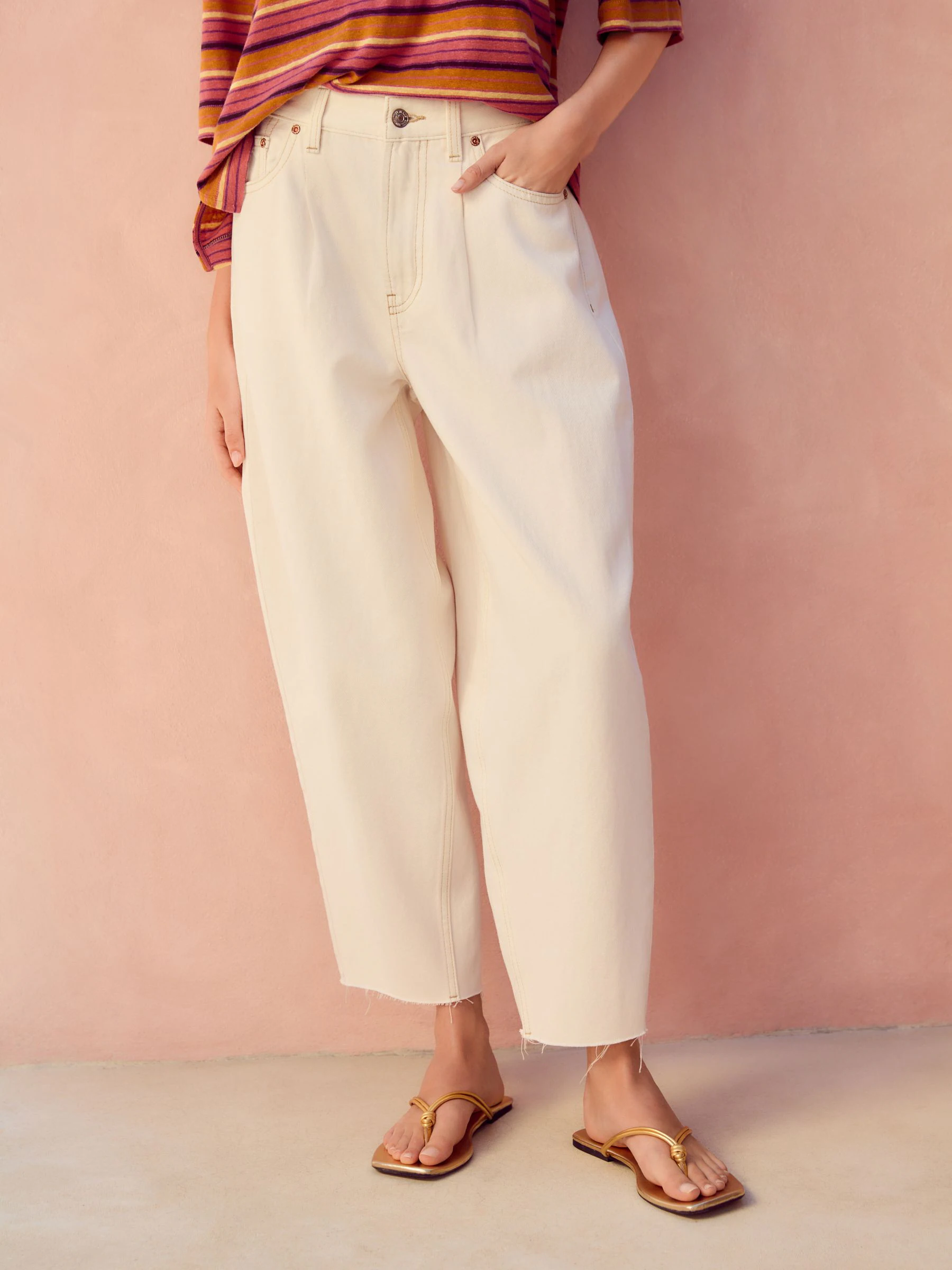 Ecru - Cropped Barrel jeans met ronde pijpen