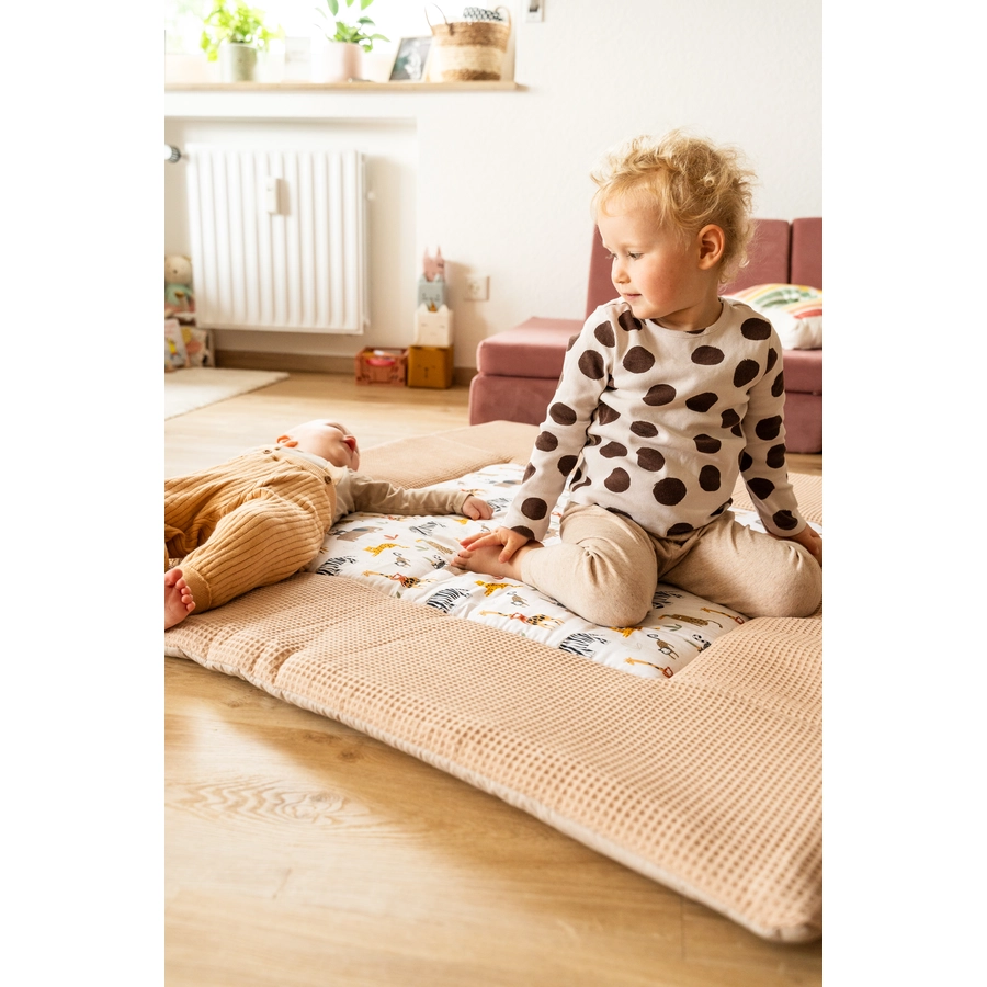 Ullenboom Krabbeldecke Waffelpique Motiv Sand Savanne 120x120 cm