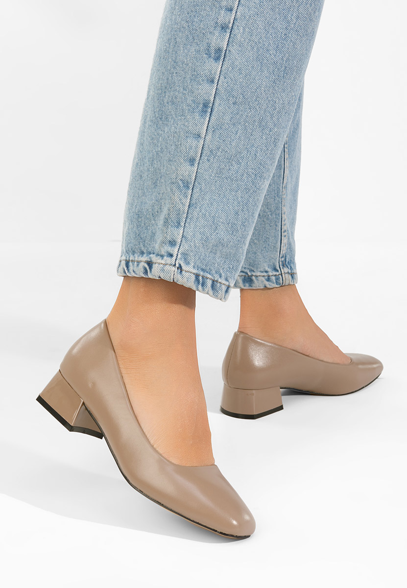 Chaussures à petit talon beige Sindrela