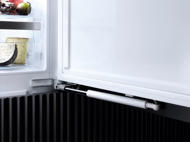 Miele Fryseskab FNS 7740 D 125 Gala Ed Integreret