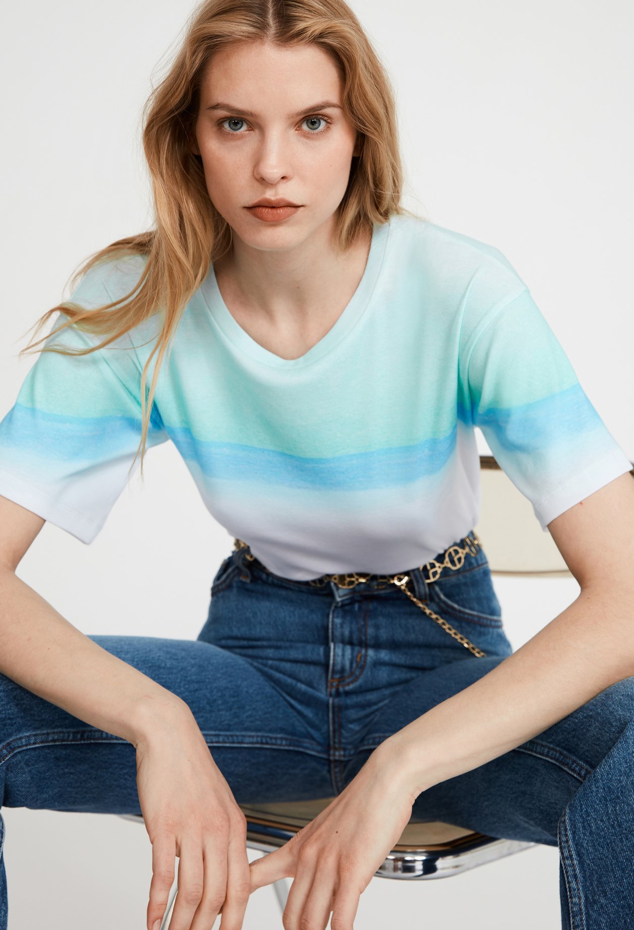 T-shirt tie and dye
