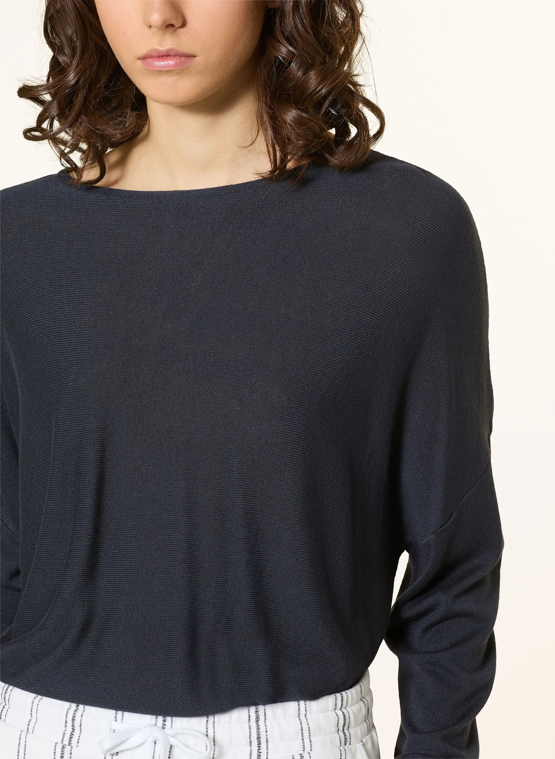 Juvia Longsleeve FAIZA