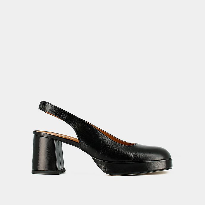 Escarpins à talons et bouts carrés  en cuir vieilli noir