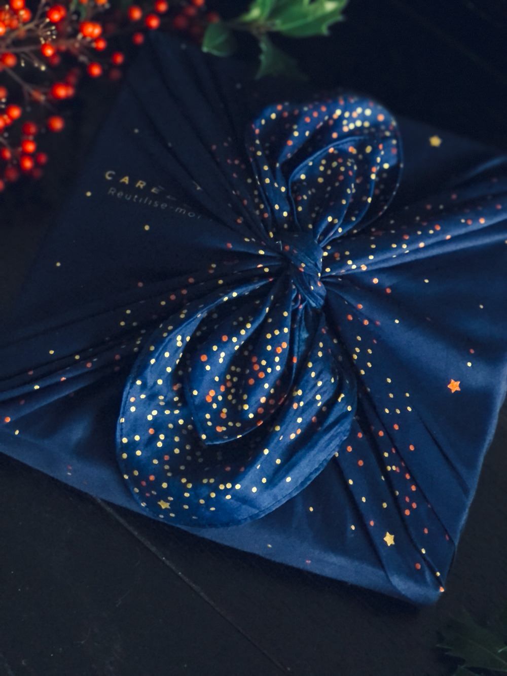 Collection luxe satin : nuit féerique numéro 22 taille m (55x55cm)