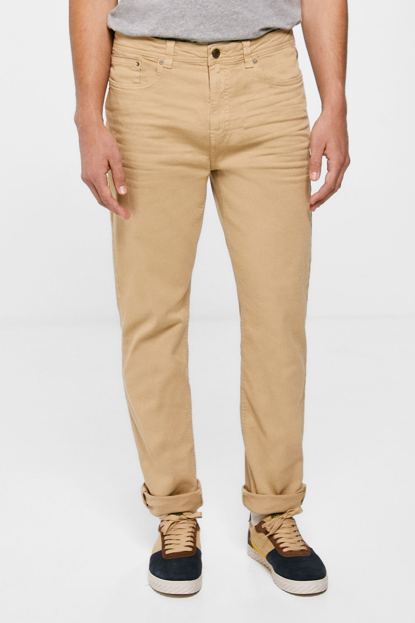 Calça de cinco bolsos com lavagem slim-fit