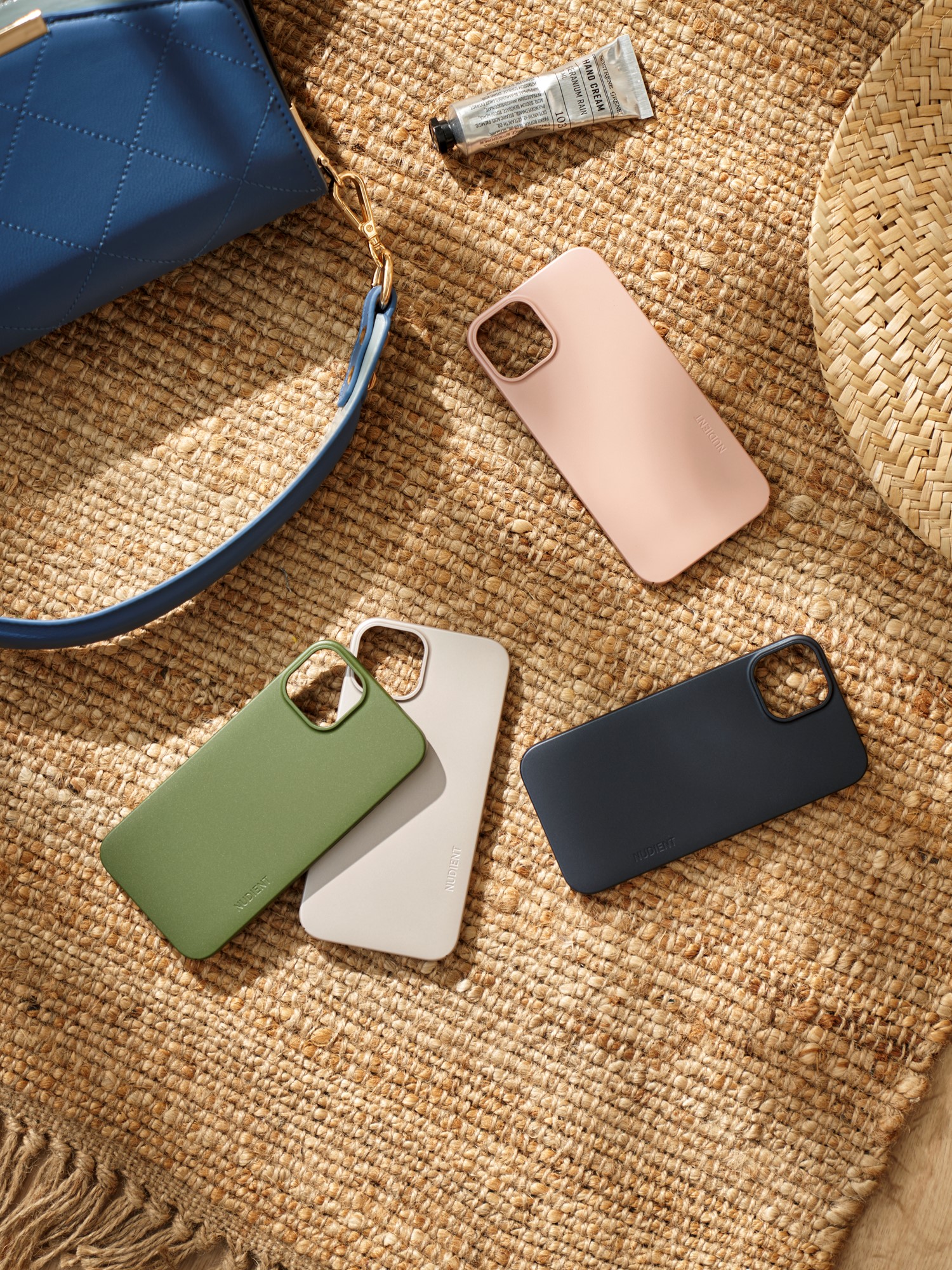 Thin mobilcover iPhone 13 | Polykarbonat. | Indigo Blue | NUDIENT
