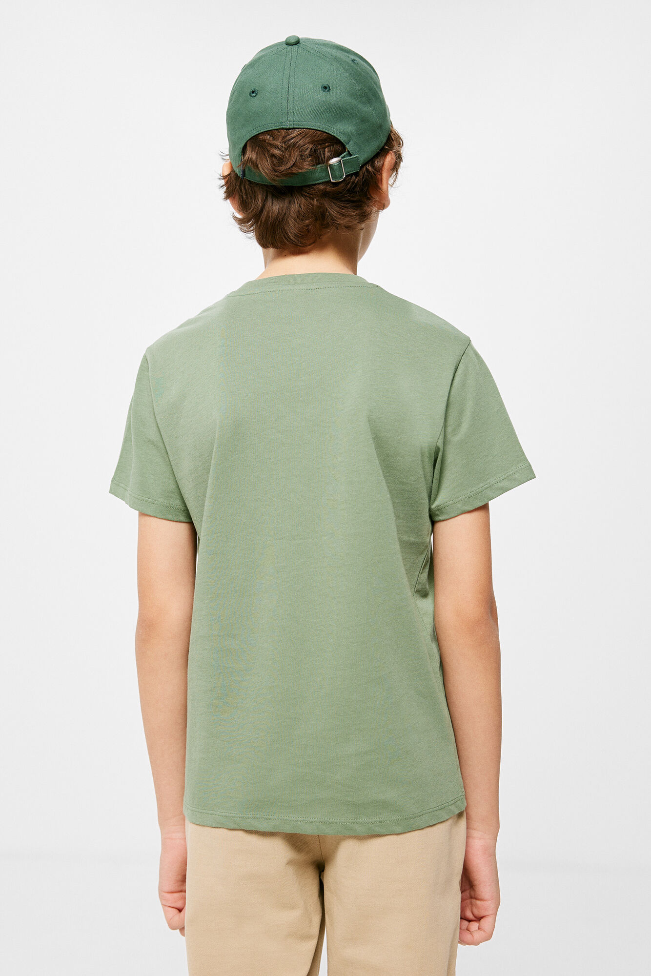 Camiseta básica com logo para meninos