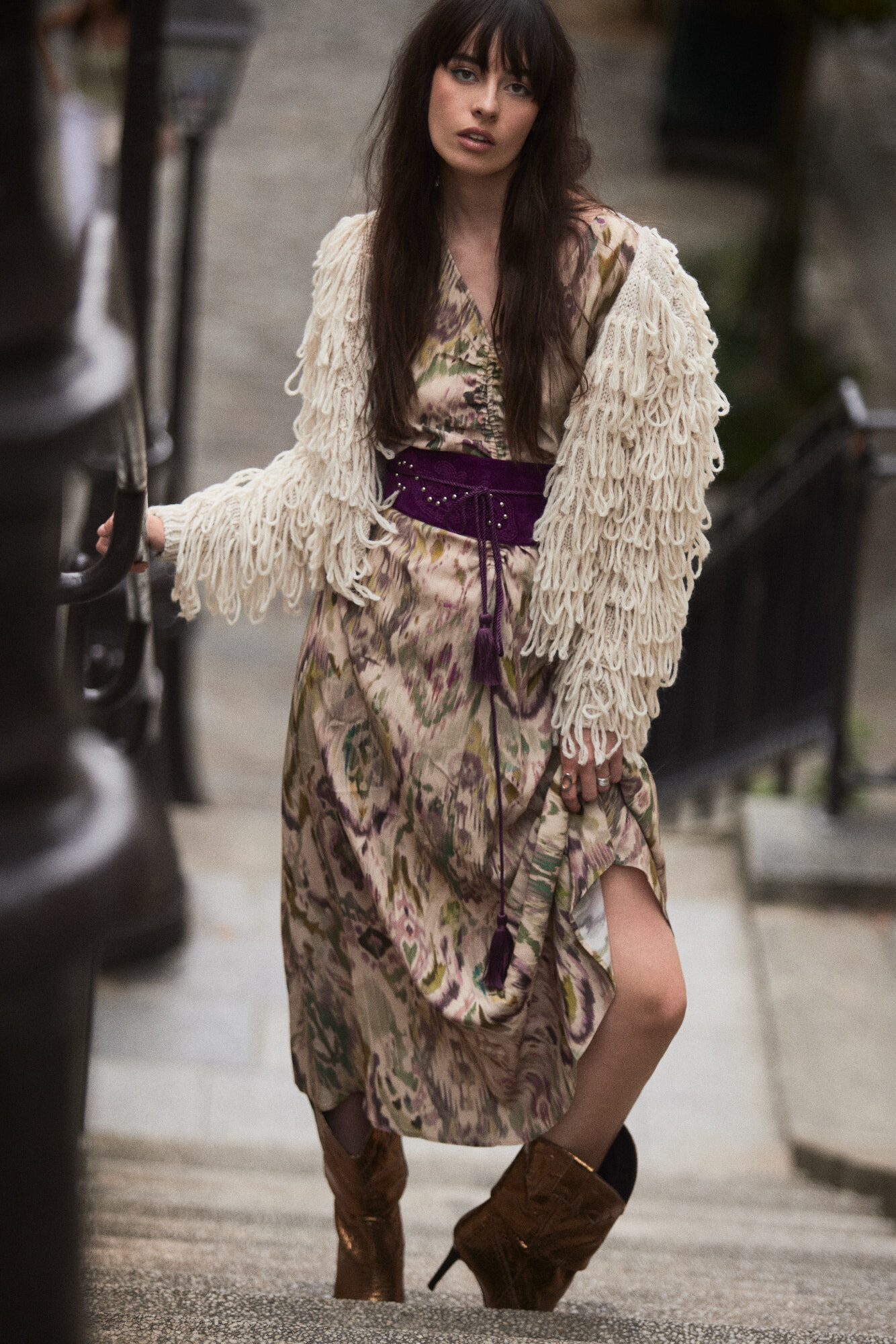 Vestido estampado com decote em V