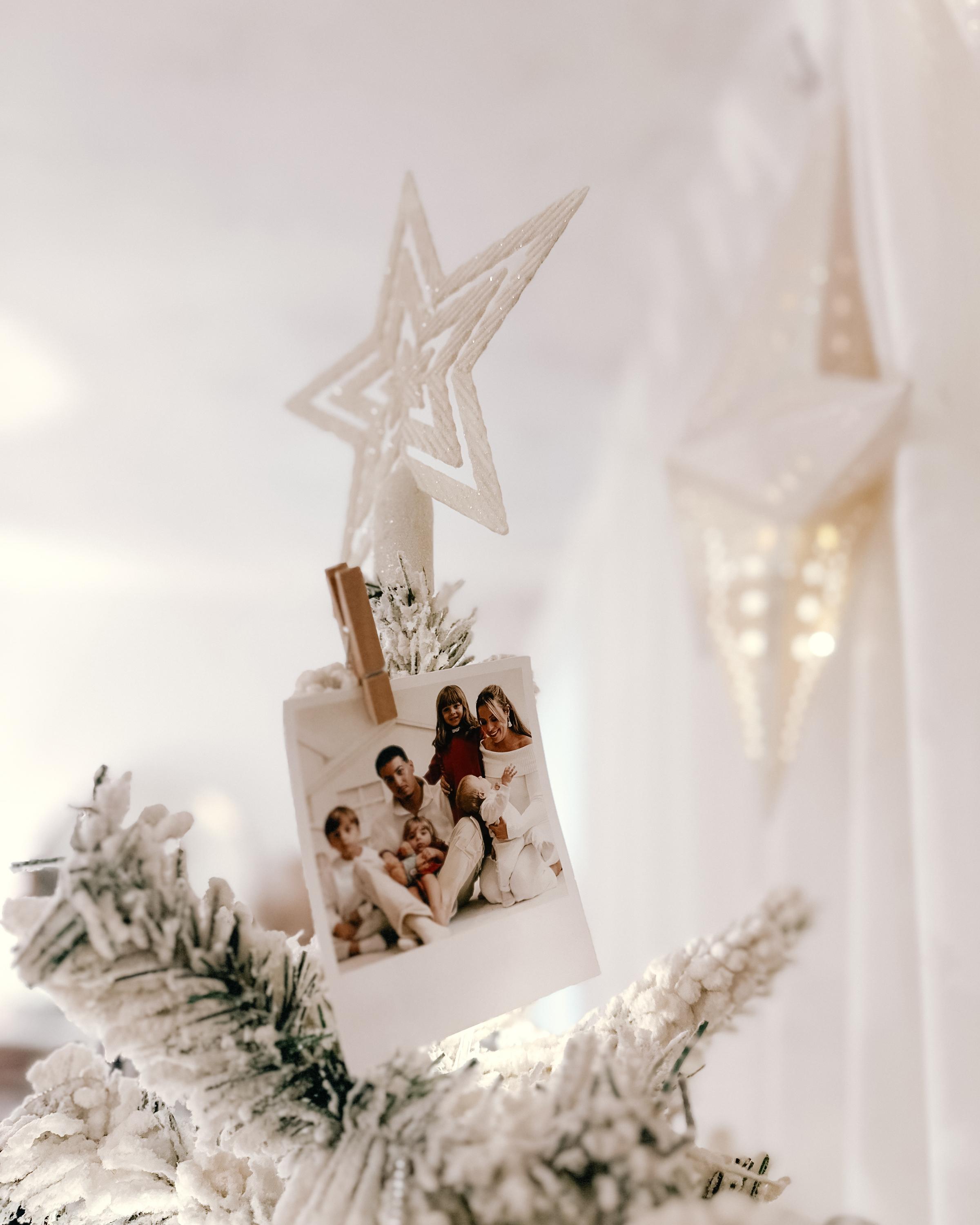Besneeuwde kunstkerstboom TOMICHI 180 cm Wit