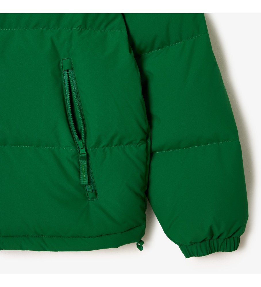 Jaqueta Lacoste acolchoada e impermeável na cor verde.