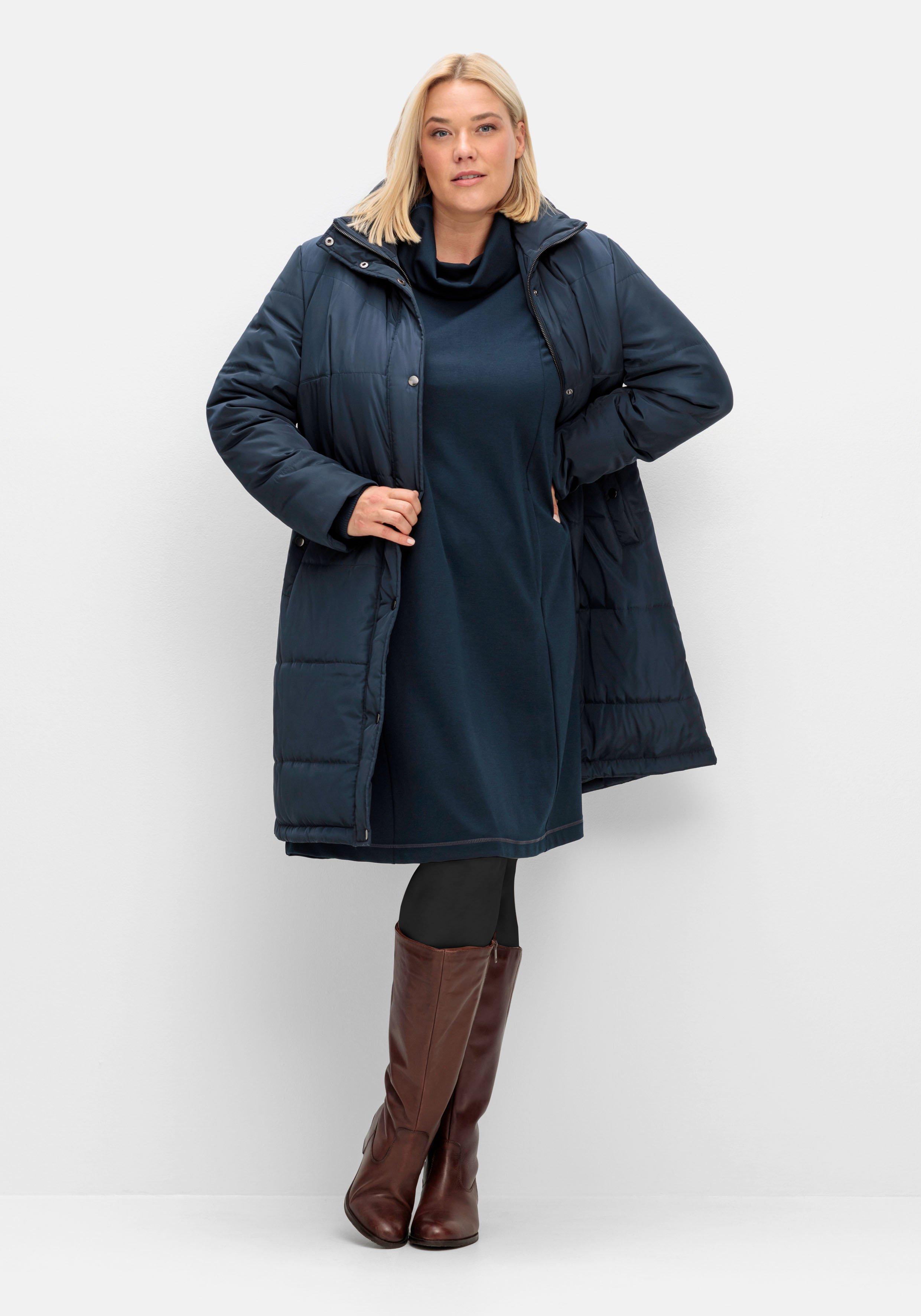 Kleid in A-Linie, mit Rollkragen und Taschen