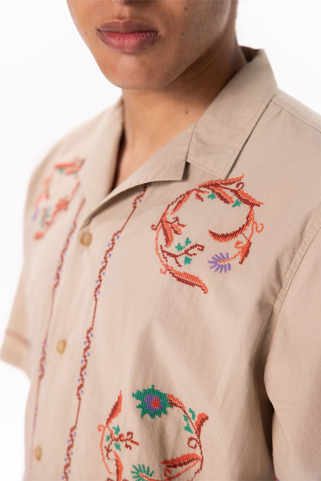 Beige overhemd met embroidery