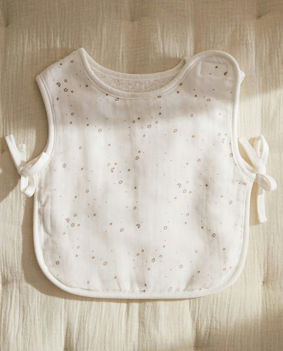 BABADOR DE MUSSELINA COM ESTRELA