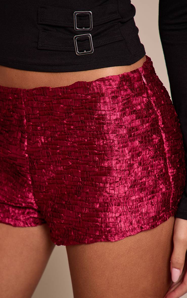 Rouge Bordeaux Short Satiné Texturé