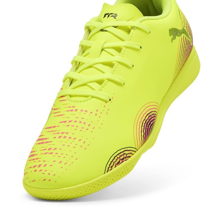 FUTURE 8 PLAY IT Jr Yellow Alert-PUMA Black-Sun Struck