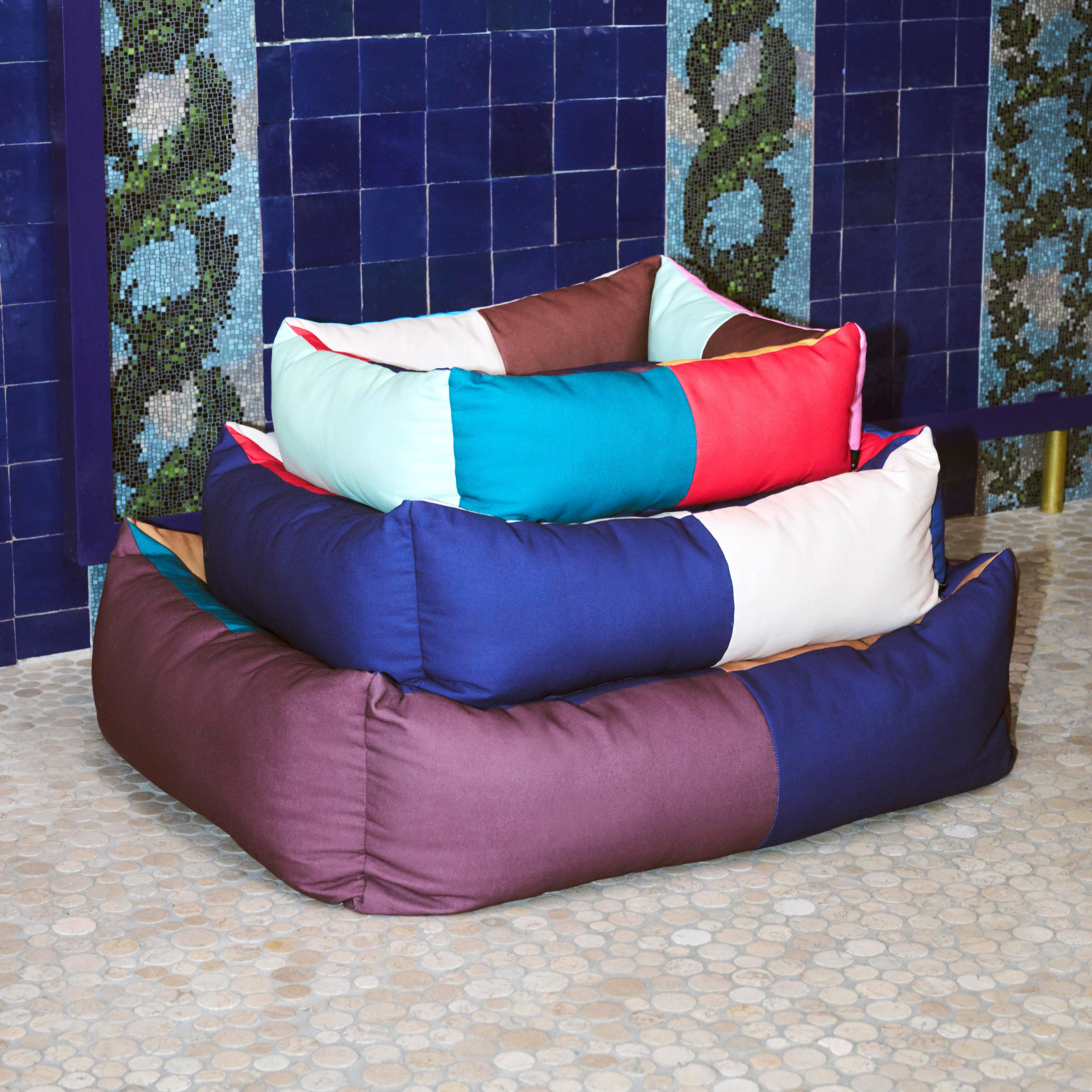 HAY Dogs Hondenbed Medium - Red / Blue