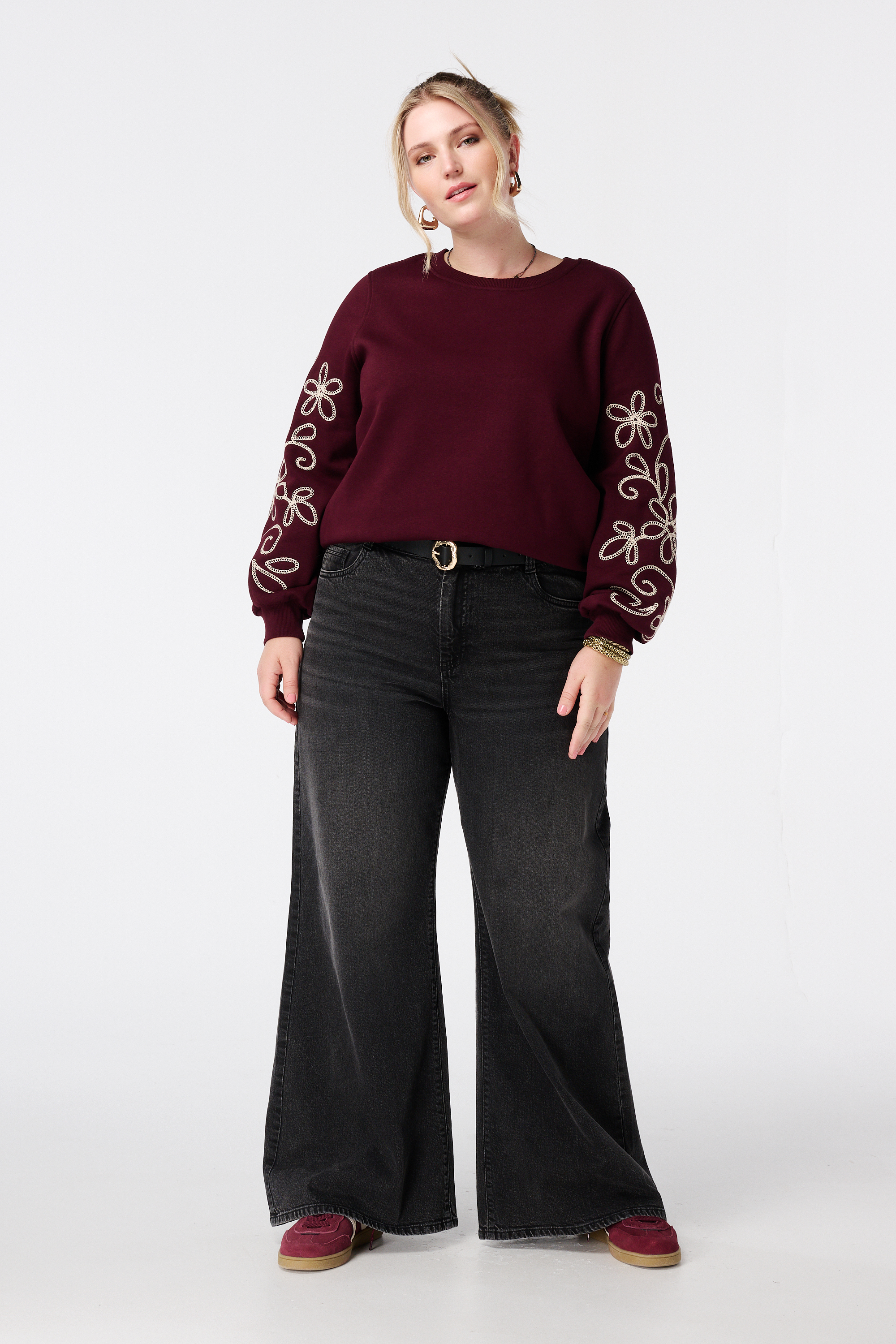 Sweater met broderie details Bordeaux