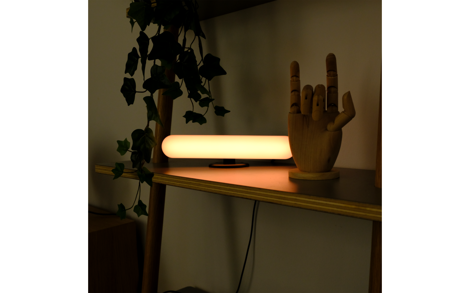 Megalight LED Lightbar Beleuchtung für TV, PC und Mobilar mit verschiedenen Farbmodi 2 Meter