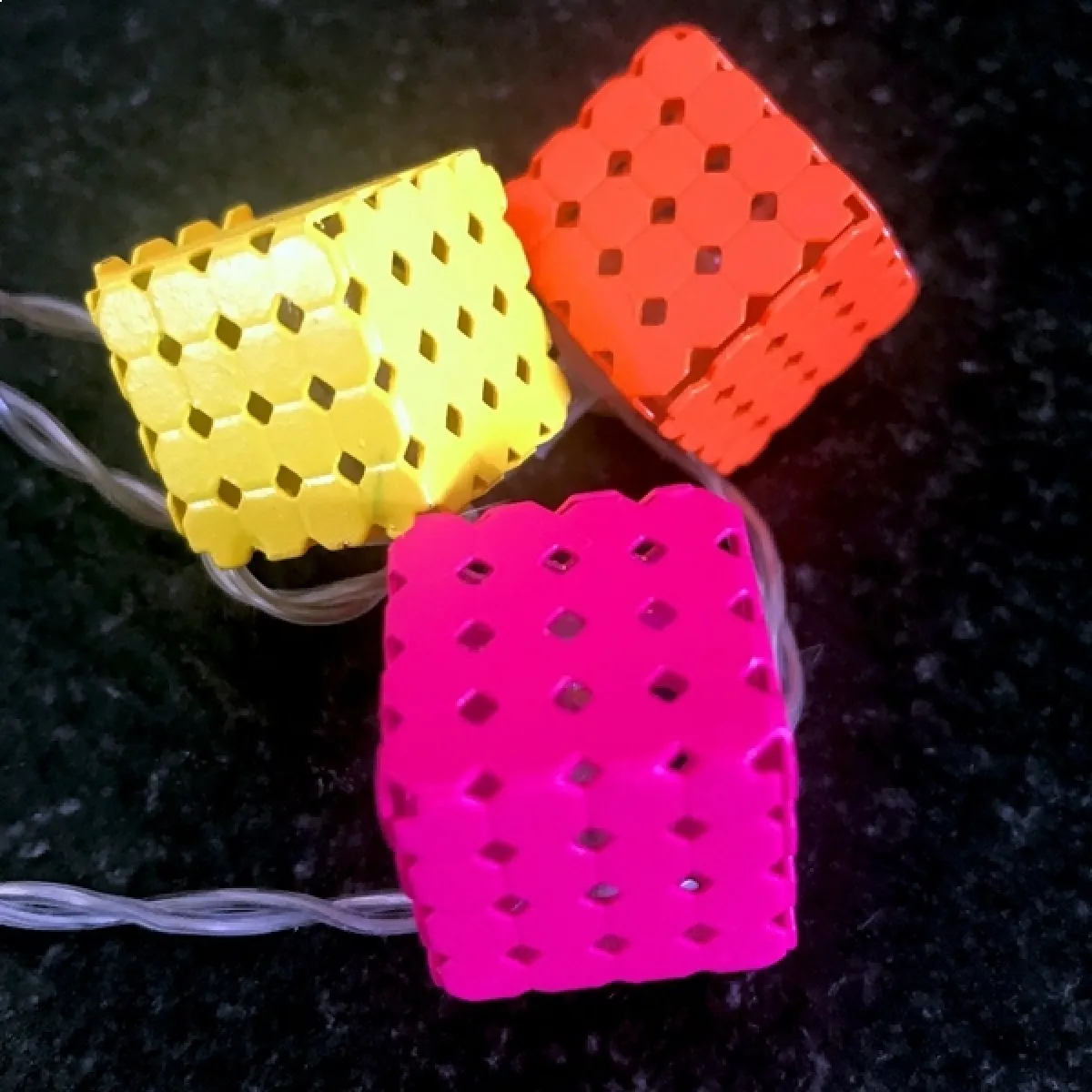 TOTALCADEAU Guirlande LED Cubes Romantique