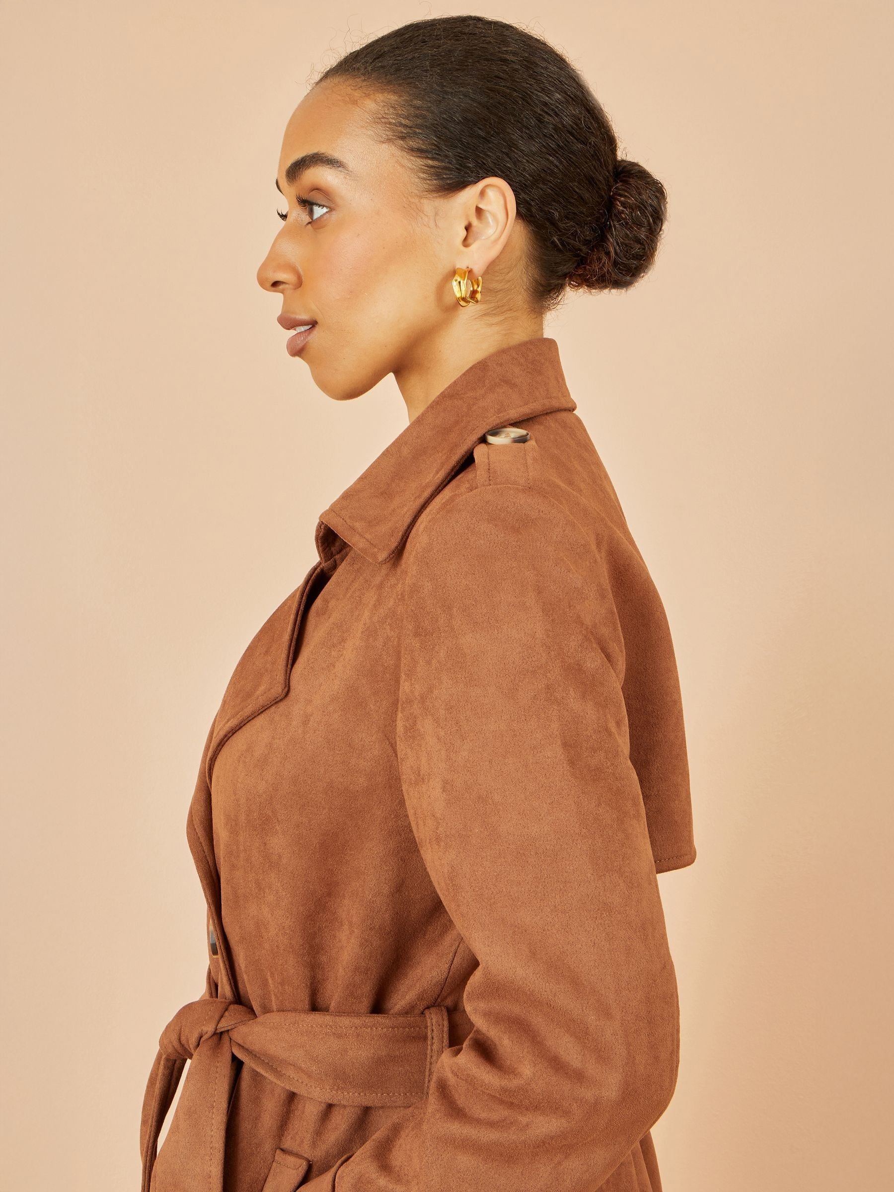 Bruin - Yumi Faux Suede Trench Coat