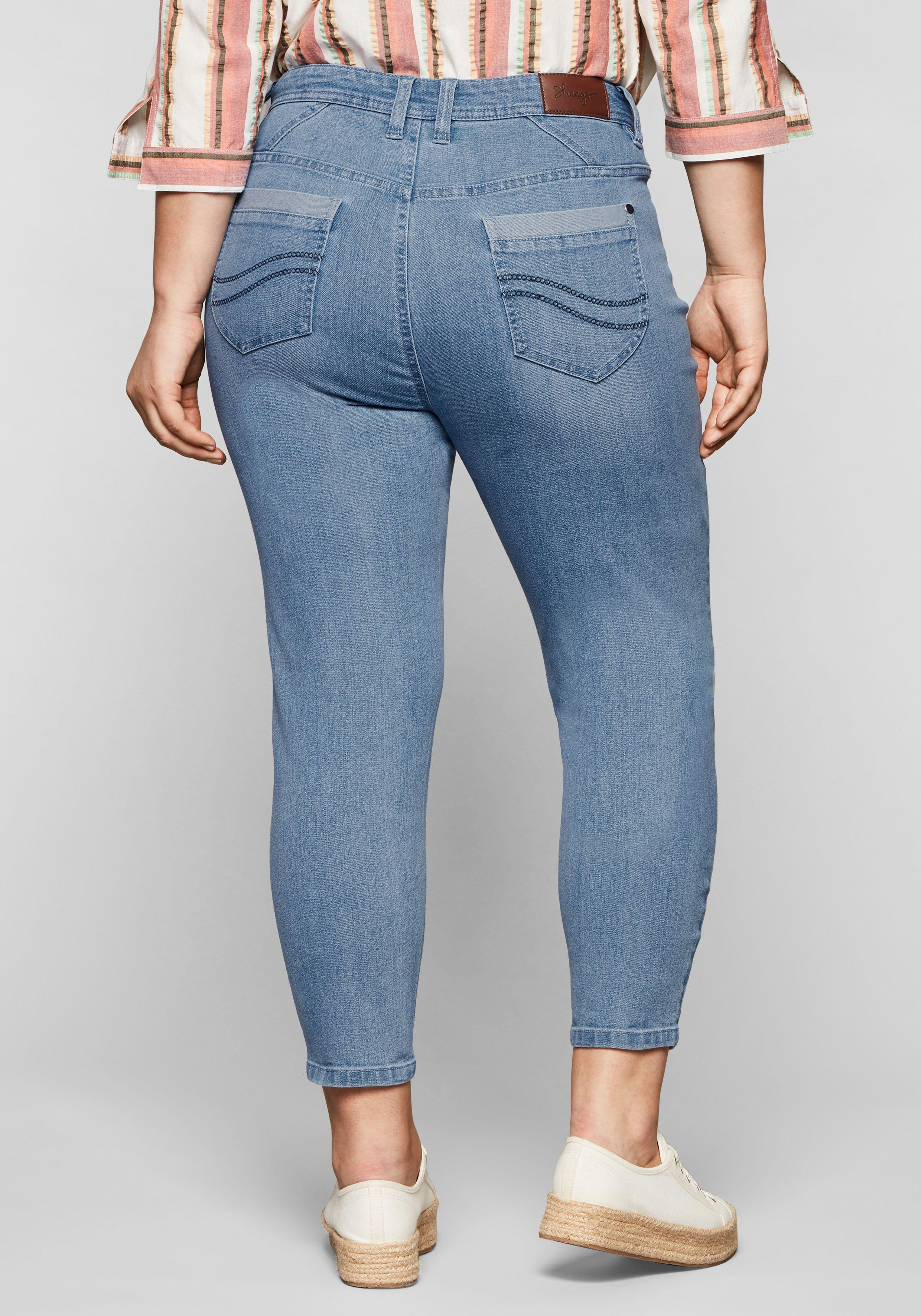 Skinny Jeans in 7/8-Länge, mit Stickerei vorn