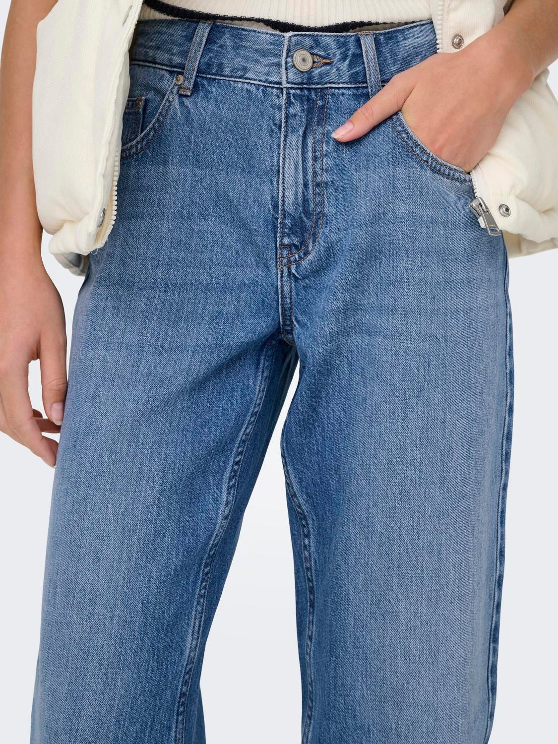 ONLLUMI Mittlere Taille Hohe Taille Jeans Medium Blue Denim