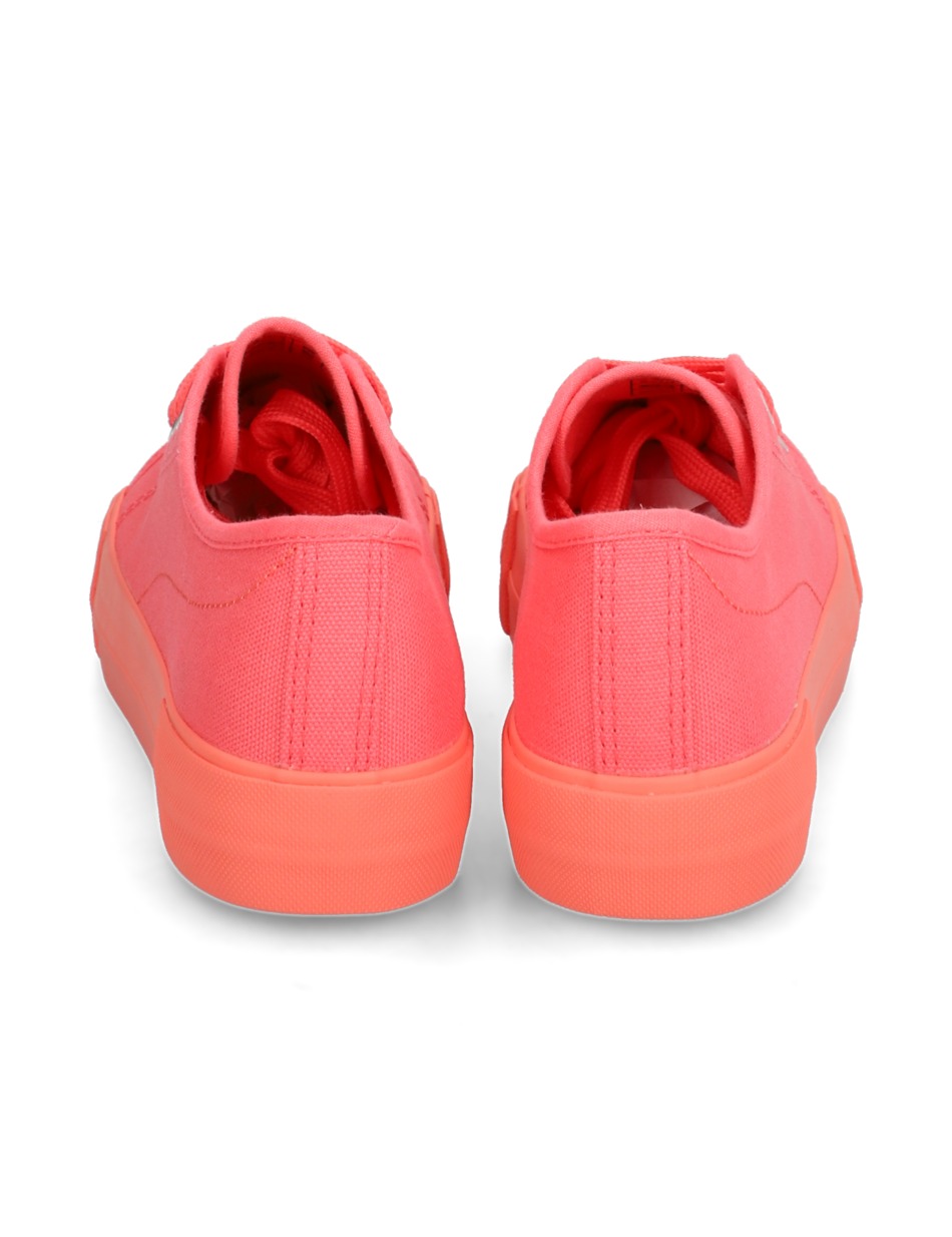 Canvas Sneaker