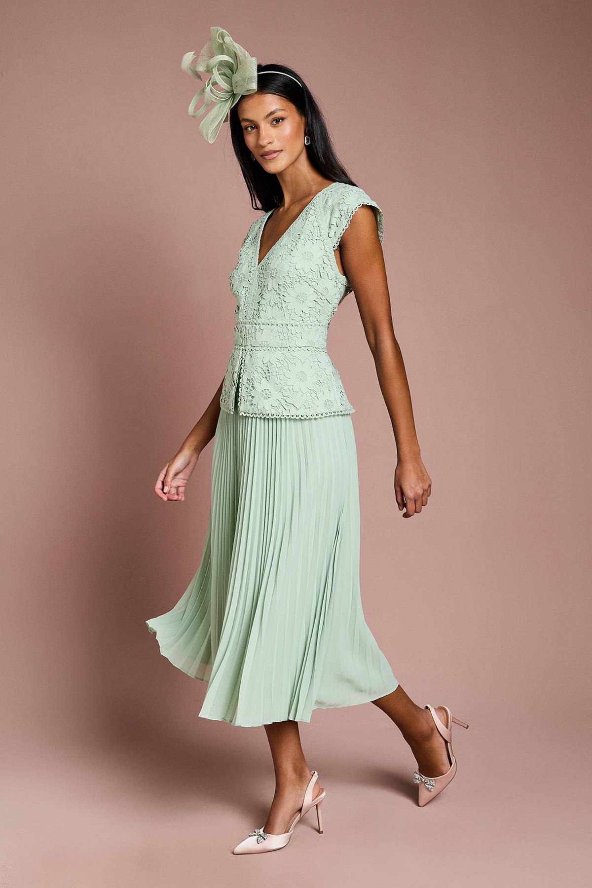 Coast Robe Midi Petite à Décolleté en V avec Corsage en Dentelle et Basque